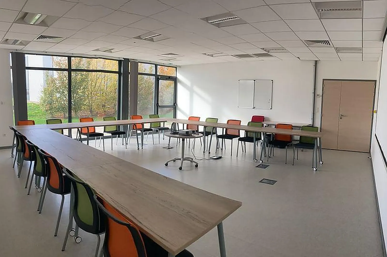 Lieux événementiels, BUROCLUB SENLIS