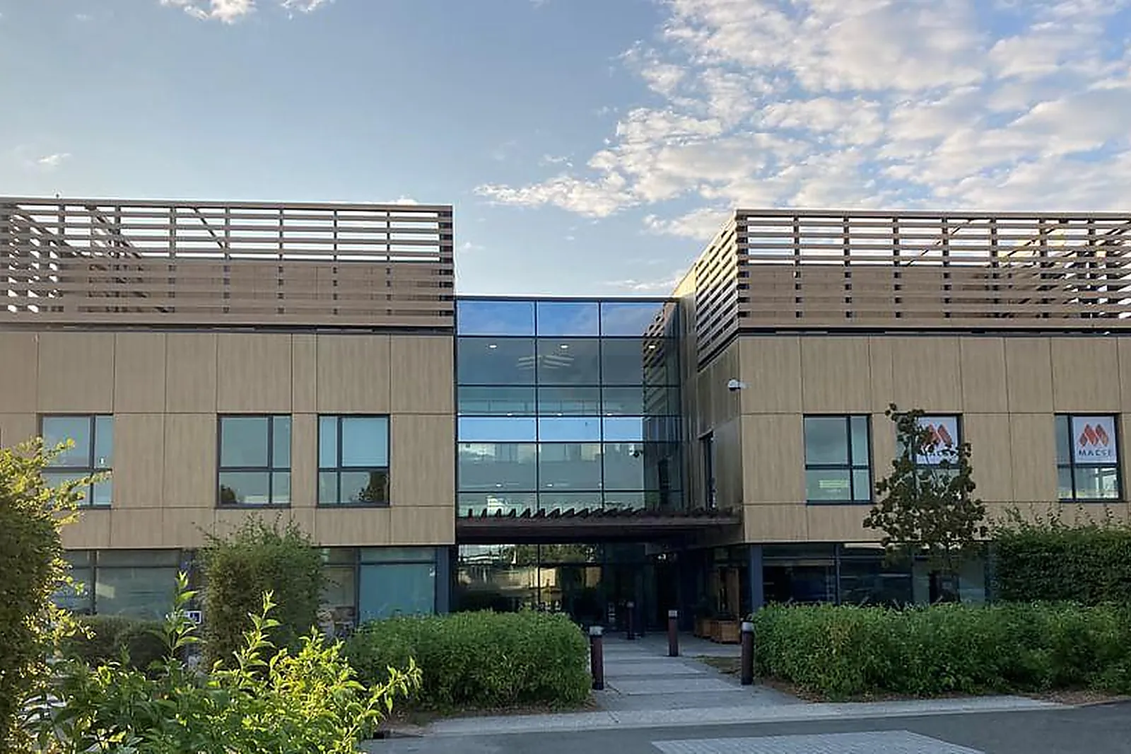 Lieux événementiels, BUROCLUB SENLIS