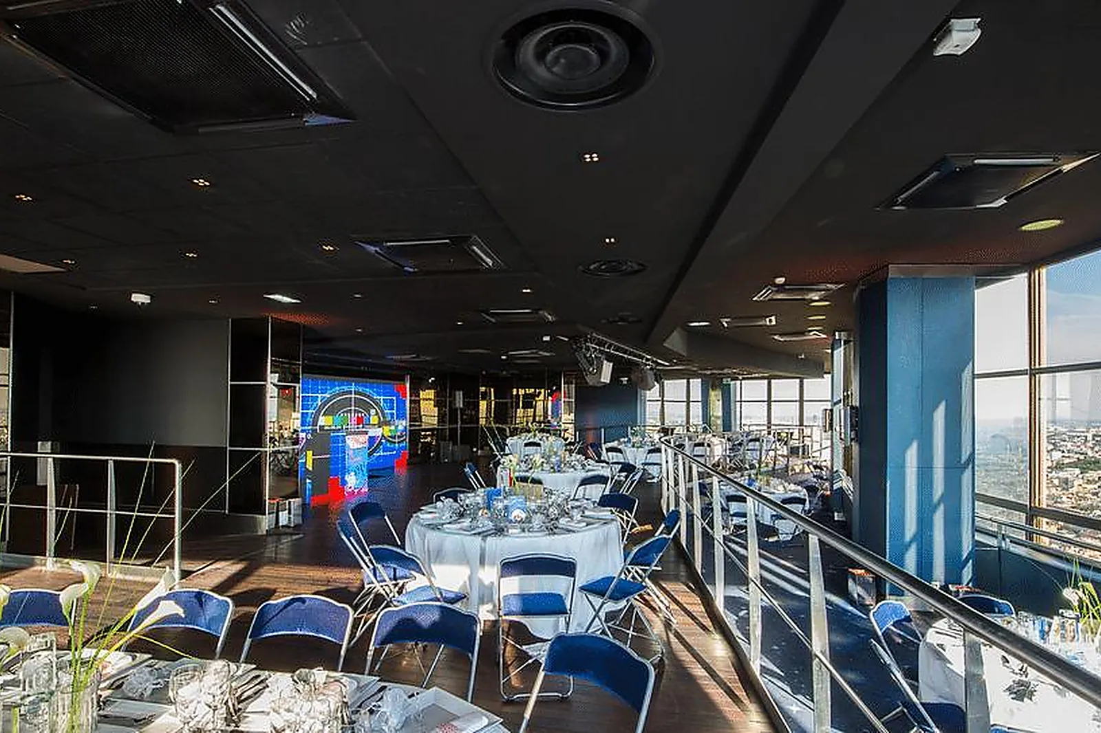 Lieux événementiels, ESPACE 56 / ROOFTOP MONTPARNASSE