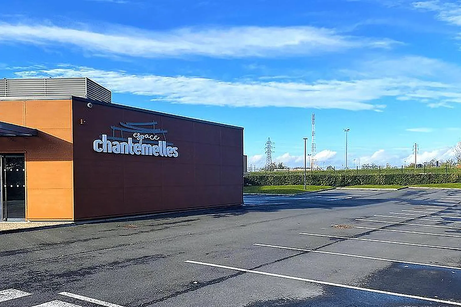 Lieux événementiels, ESPACE CHANTEMELLES ORLÉANS NORD