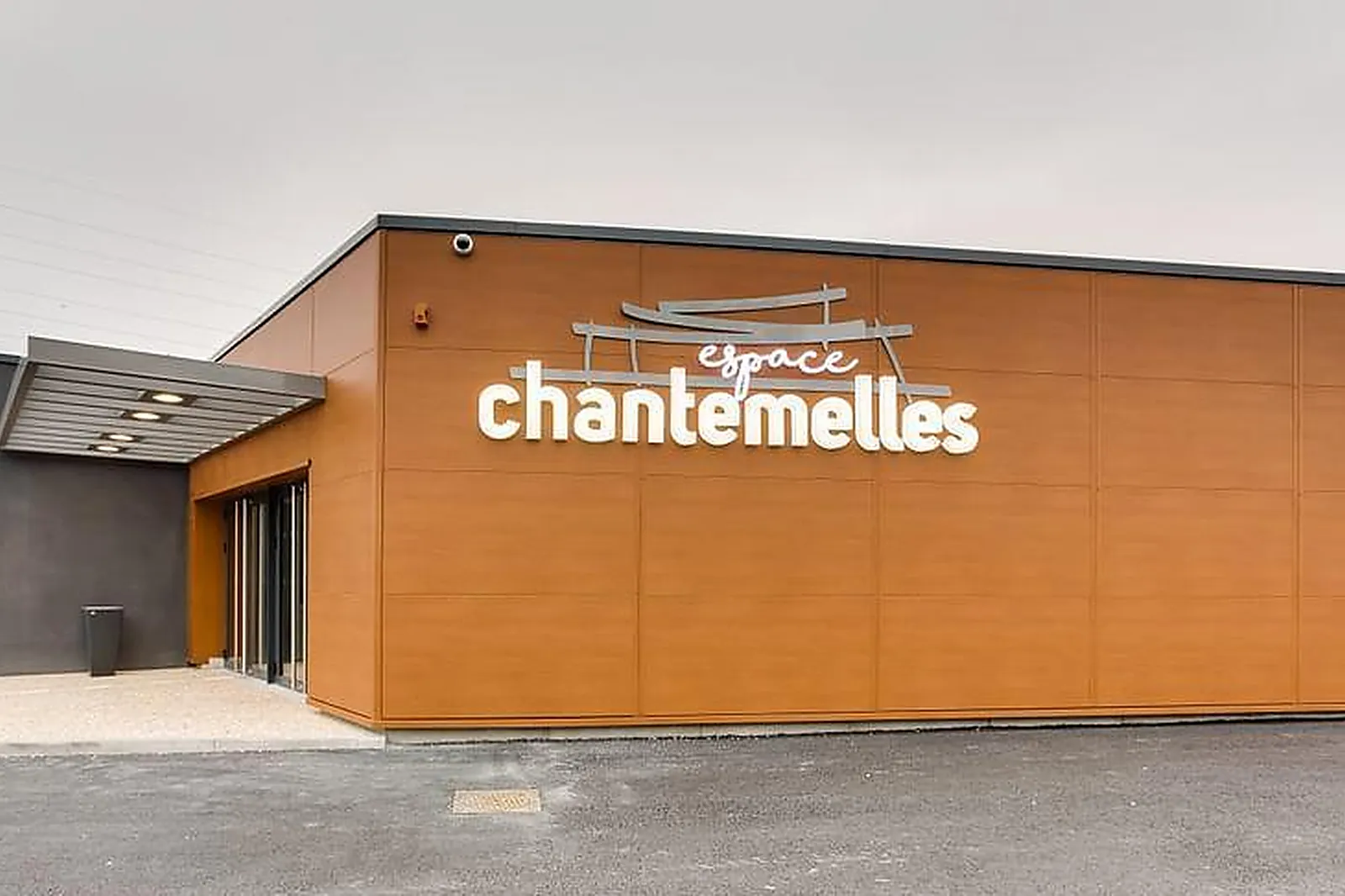 Lieux événementiels, ESPACE CHANTEMELLES ORLÉANS NORD