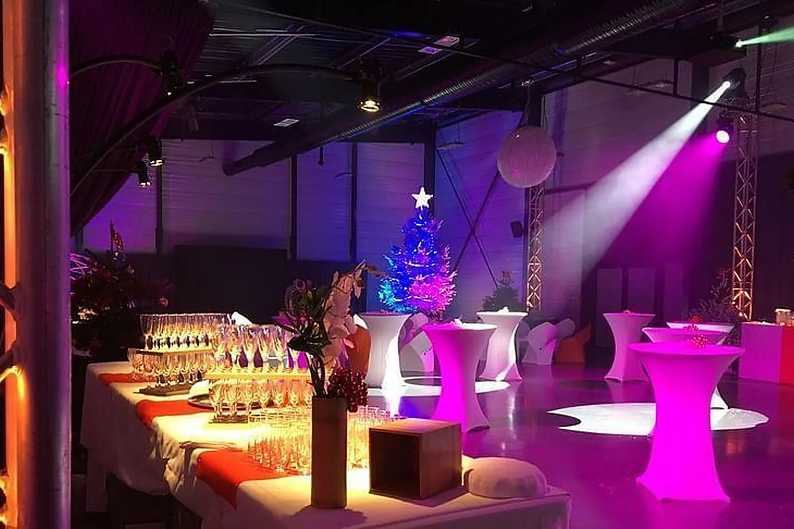 Lieux événementiels, ESPACE CHANTEMELLES ORLÉANS NORD