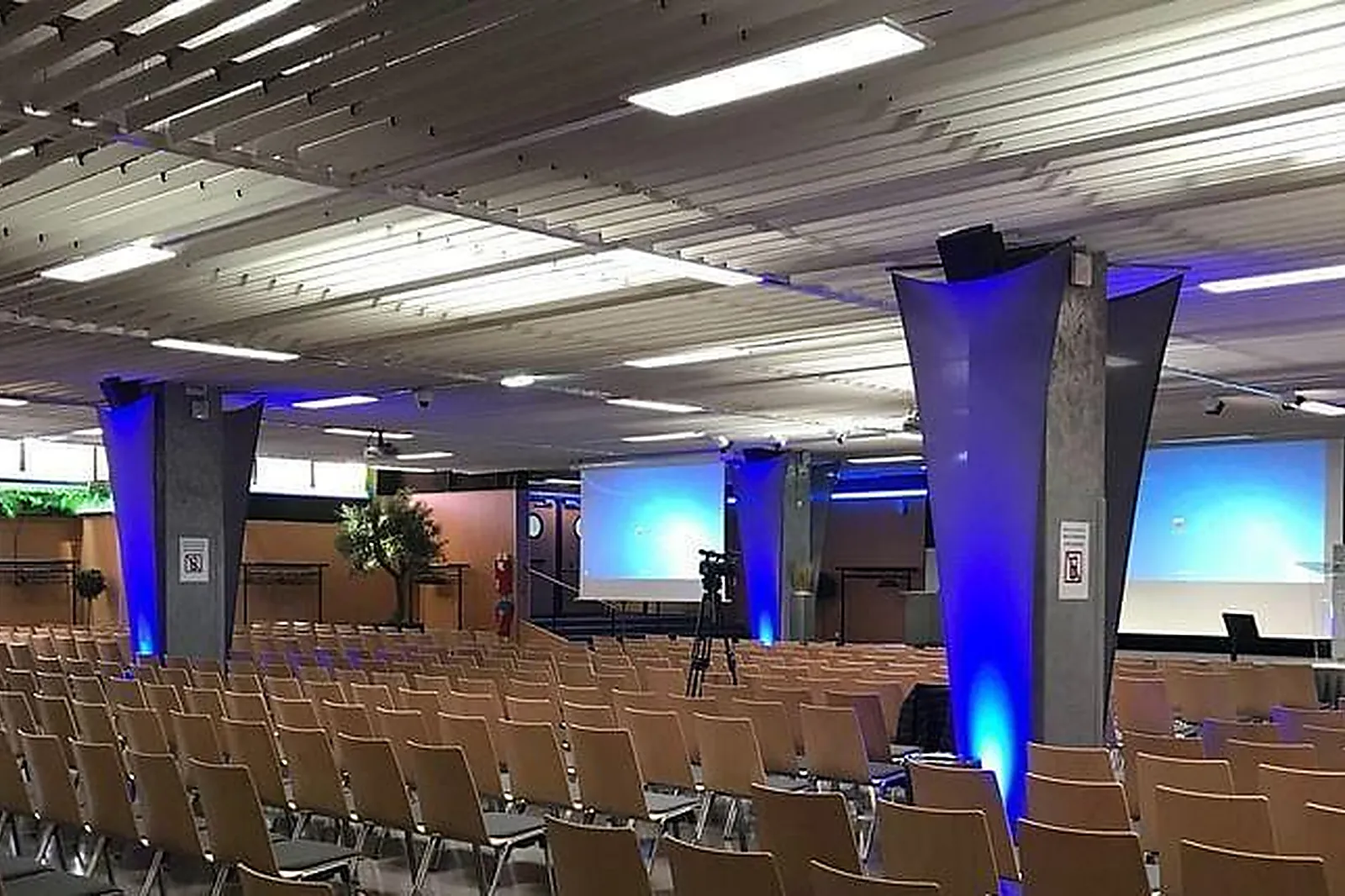 Lieux événementiels, ESPACE CHARENTON