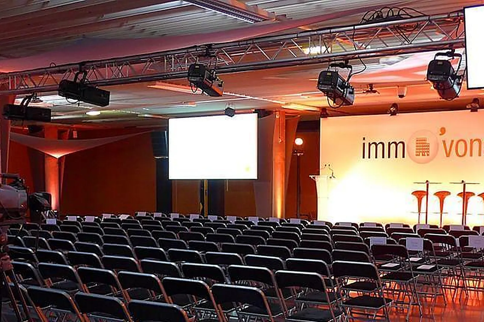 Lieux événementiels, ESPACE CHARENTON