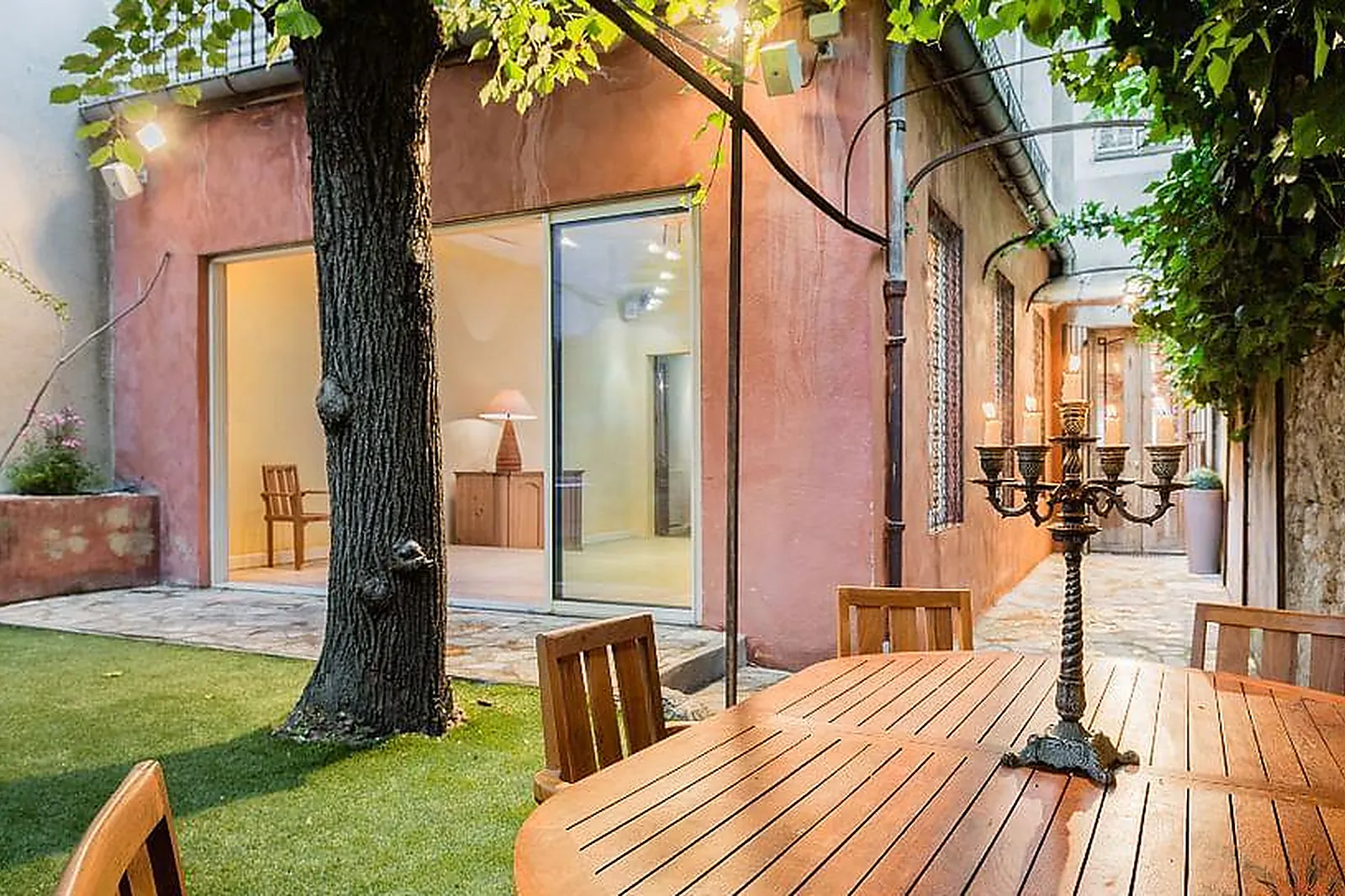 Lieux événementiels, ESPACE CÔTÉ CALANQUES