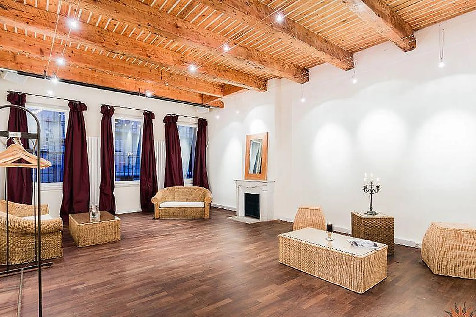 Lieux événementiels, ESPACE CÔTÉ CALANQUES