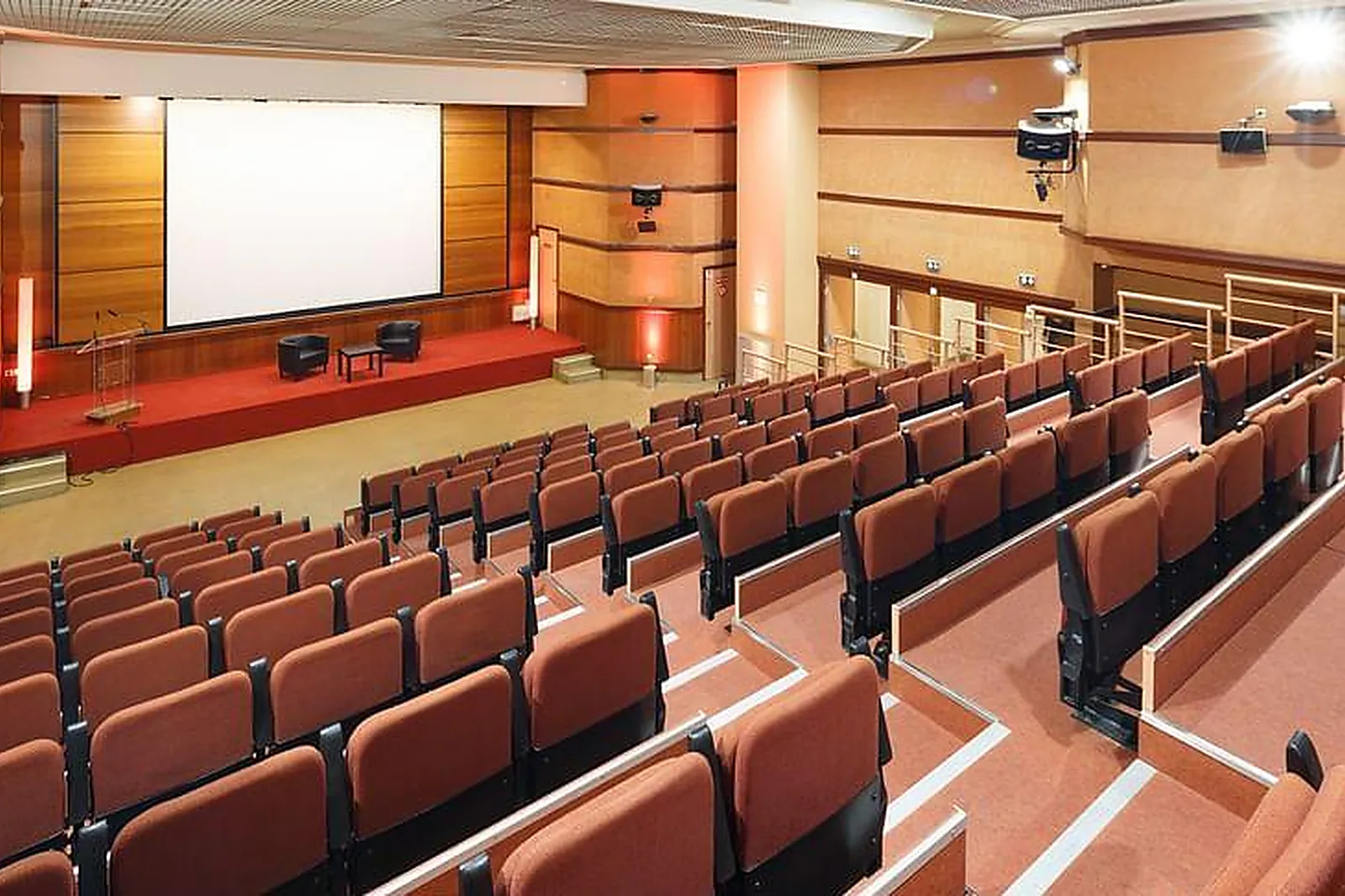 Lieux événementiels, COSY WORKPLACE, LA MAISON DES PINS