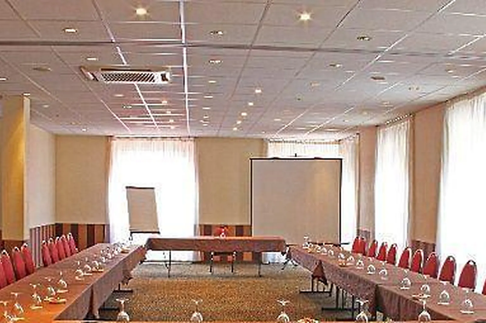 Lieux événementiels, ESPACE LES 3 RYTHMES