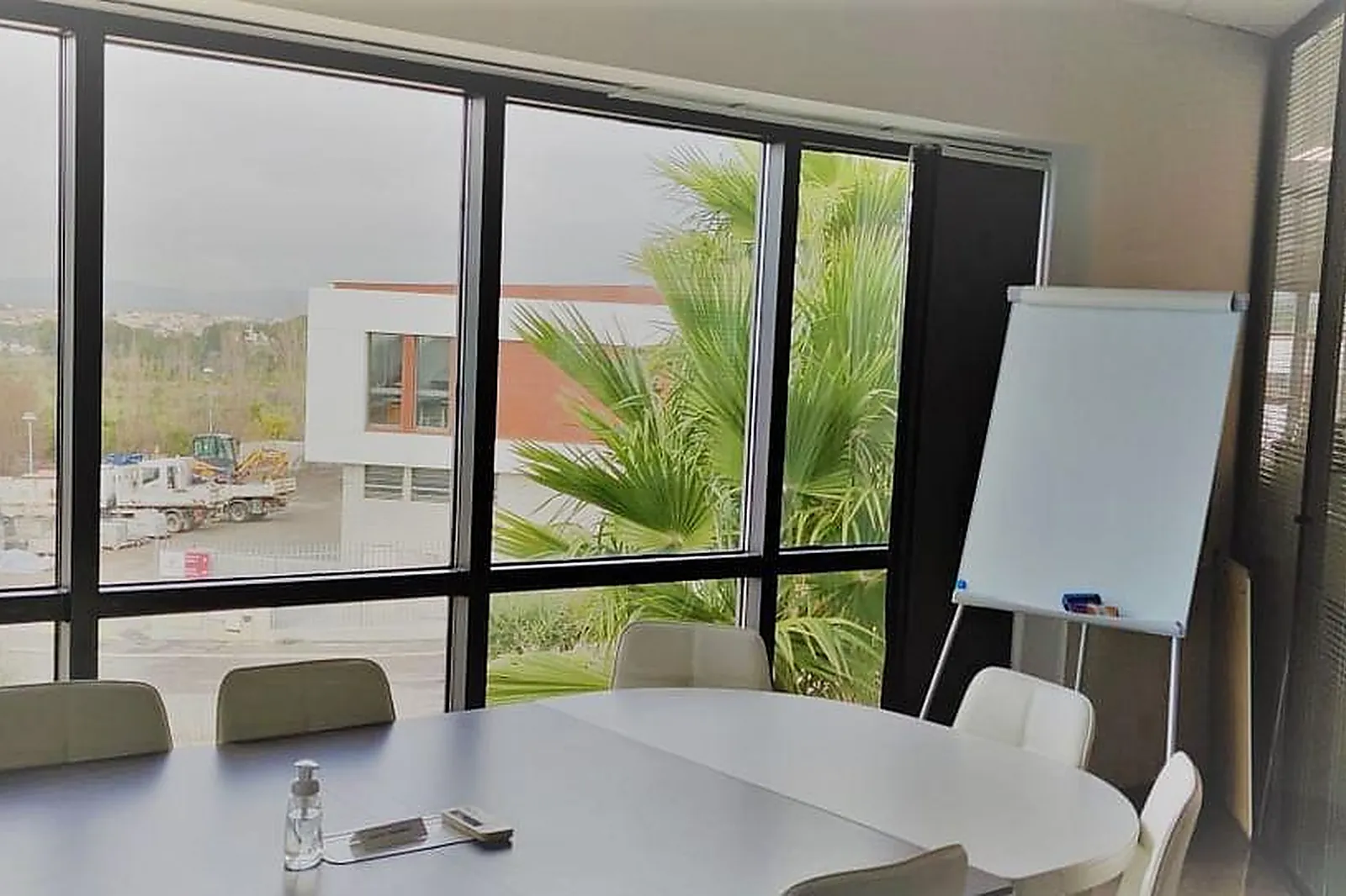 Lieux événementiels, ESPACE THAU ADMIN