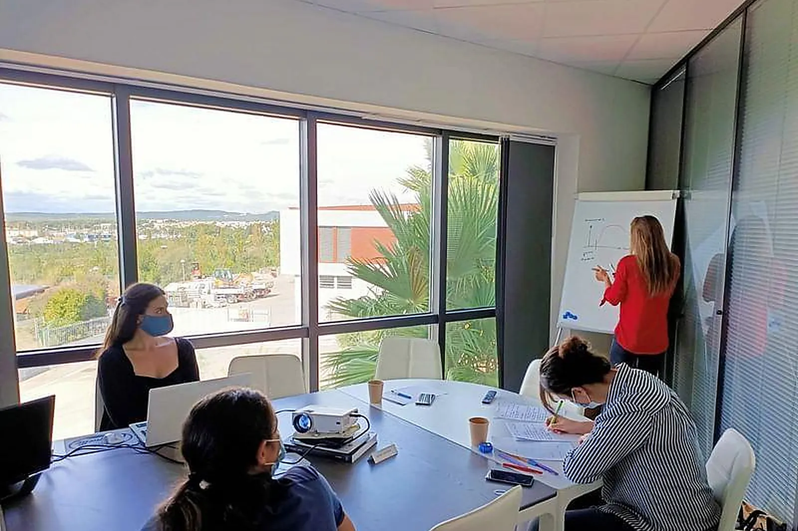 Lieux événementiels, ESPACE THAU ADMIN