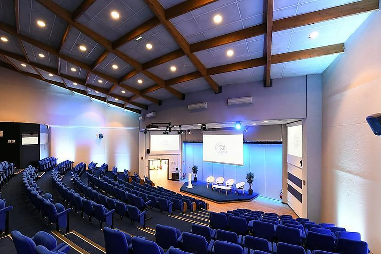 Lieux événementiels, ESPACE DE L'OUEST LYONNAIS