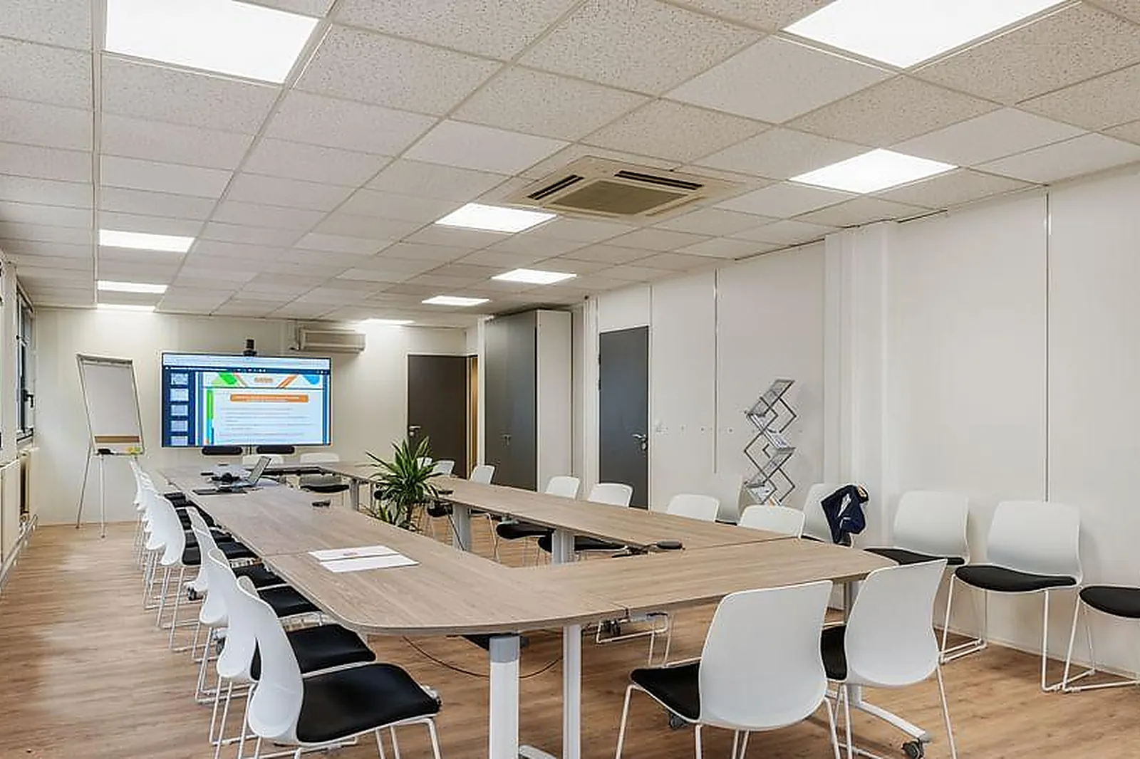 Lieux événementiels, ESPACE RÉUNION SAINT-DENIS PLEYEL