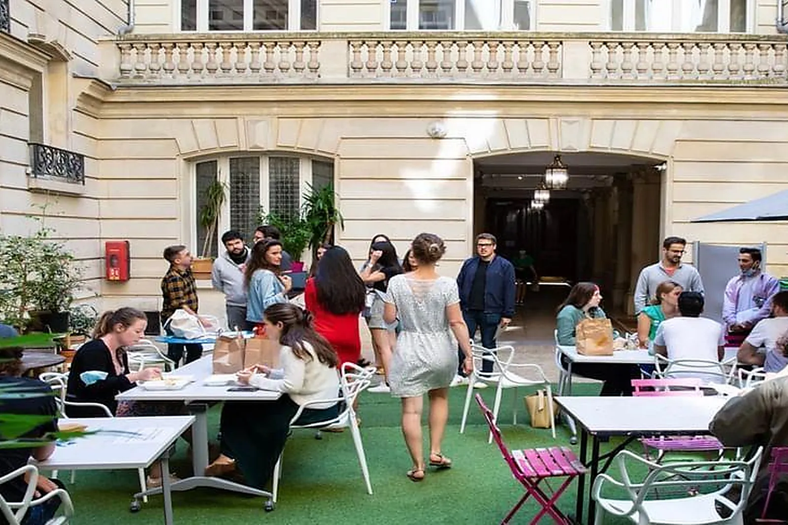 Lieux événementiels, ESPACES DE CONFÉRENCES