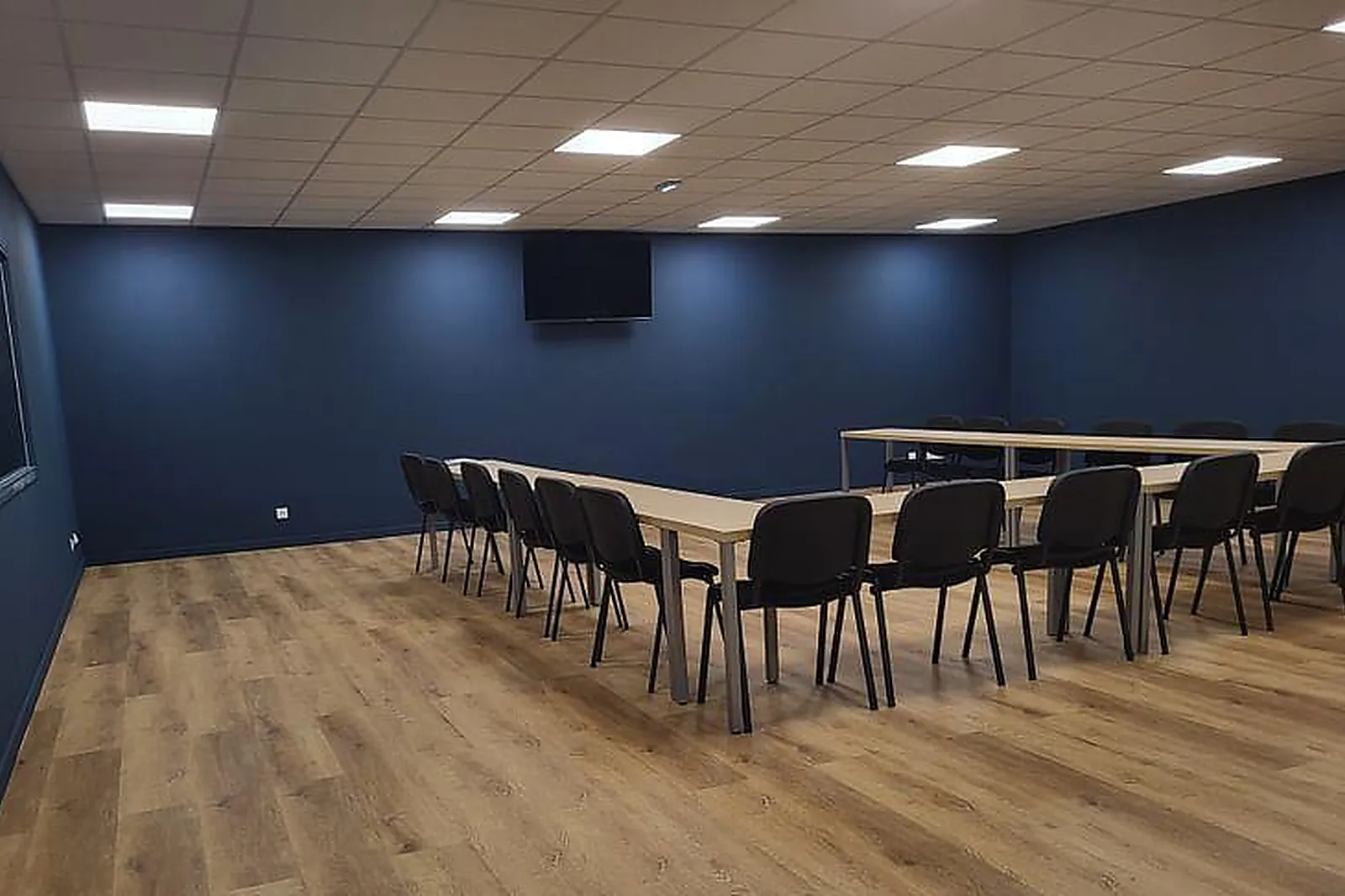 Lieux événementiels, EVA TOURS