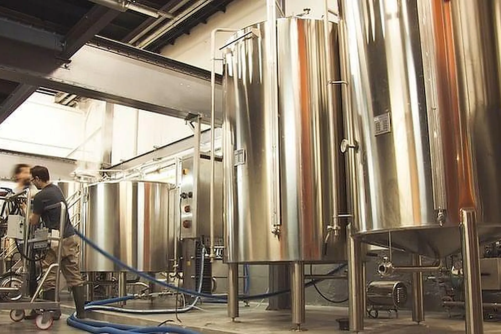 Lieux événementiels, FABRIQUE ARTISANALE DE BIÈRE - LIEU ATYPIQUE ET COSY