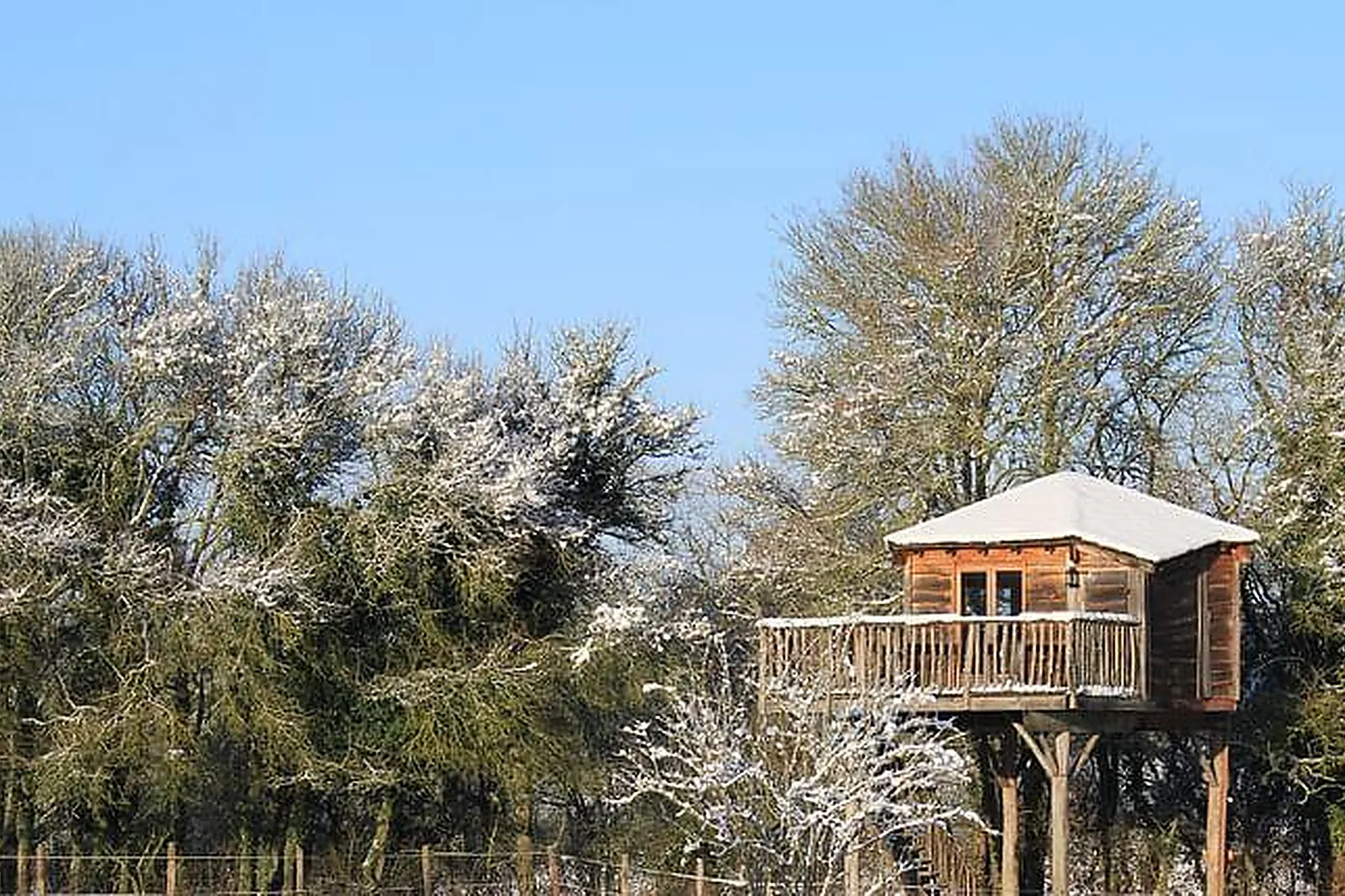 Lieux événementiels, KYRIAD SENS***
