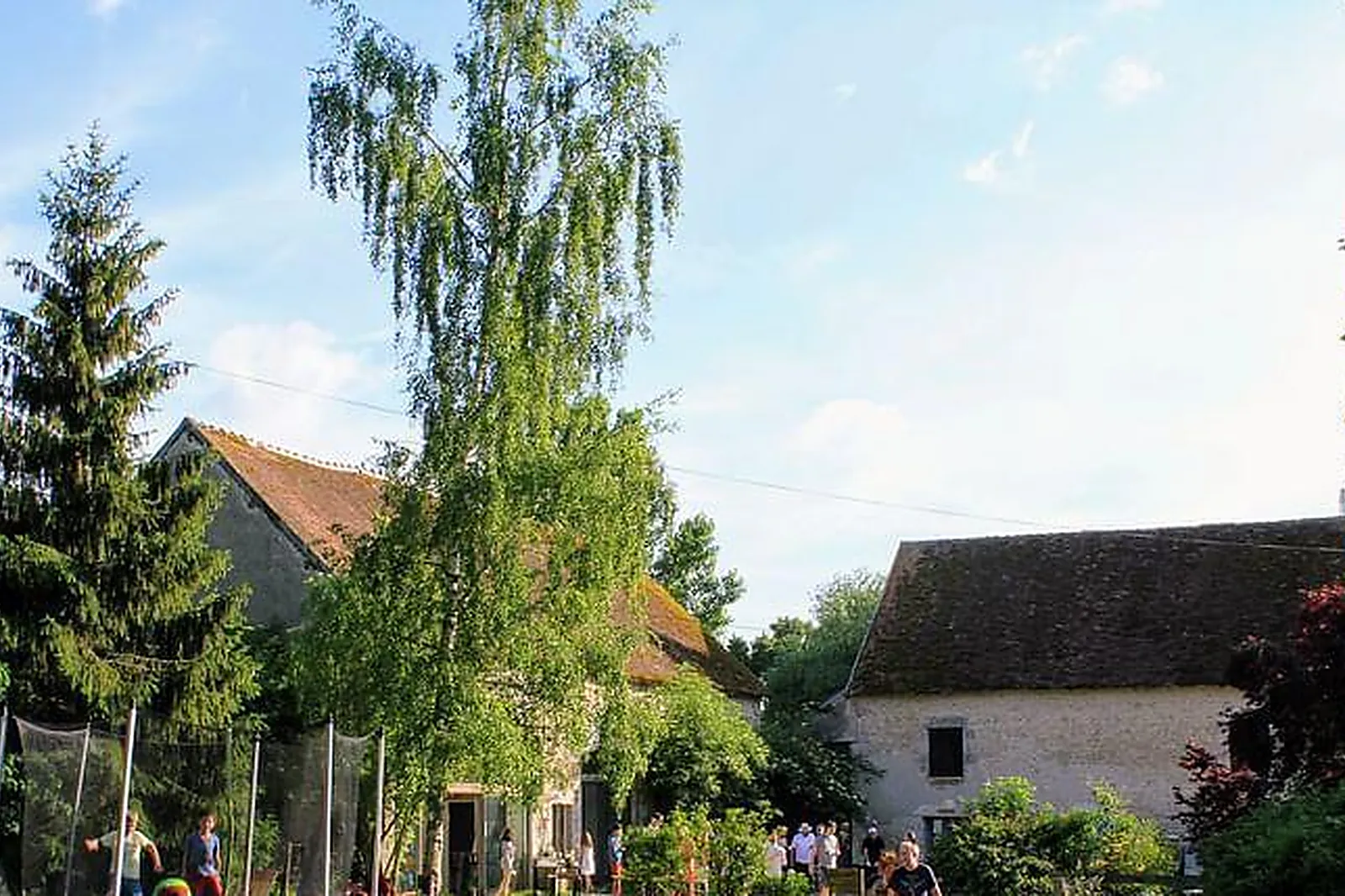 Lieux événementiels, KYRIAD SENS***