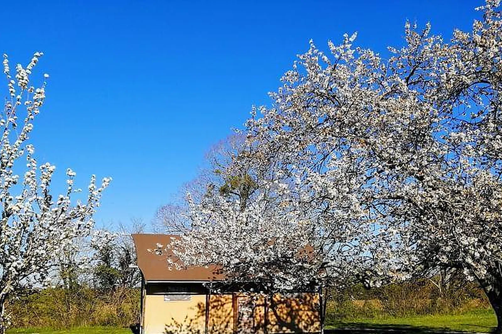 Lieux événementiels, KYRIAD SENS***