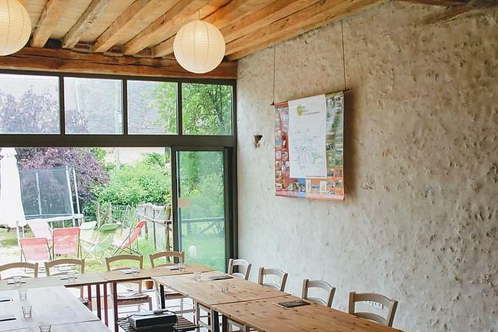 Lieux événementiels, KYRIAD SENS***