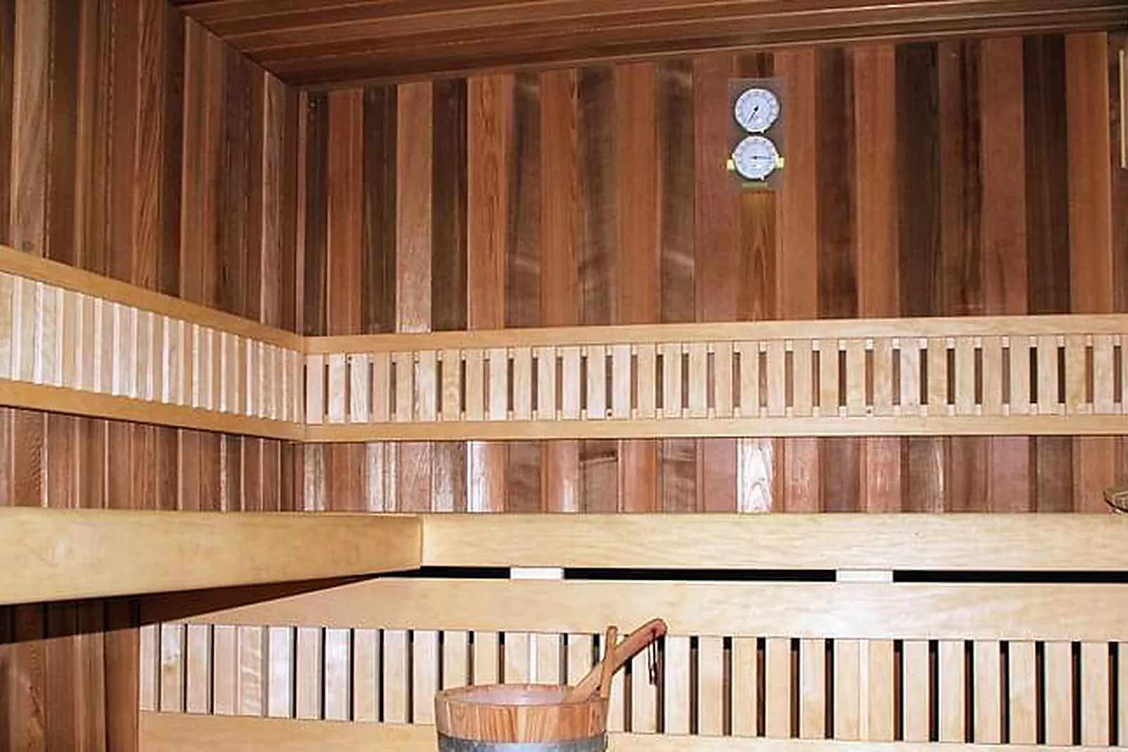 Lieux événementiels, KYRIAD SENS***