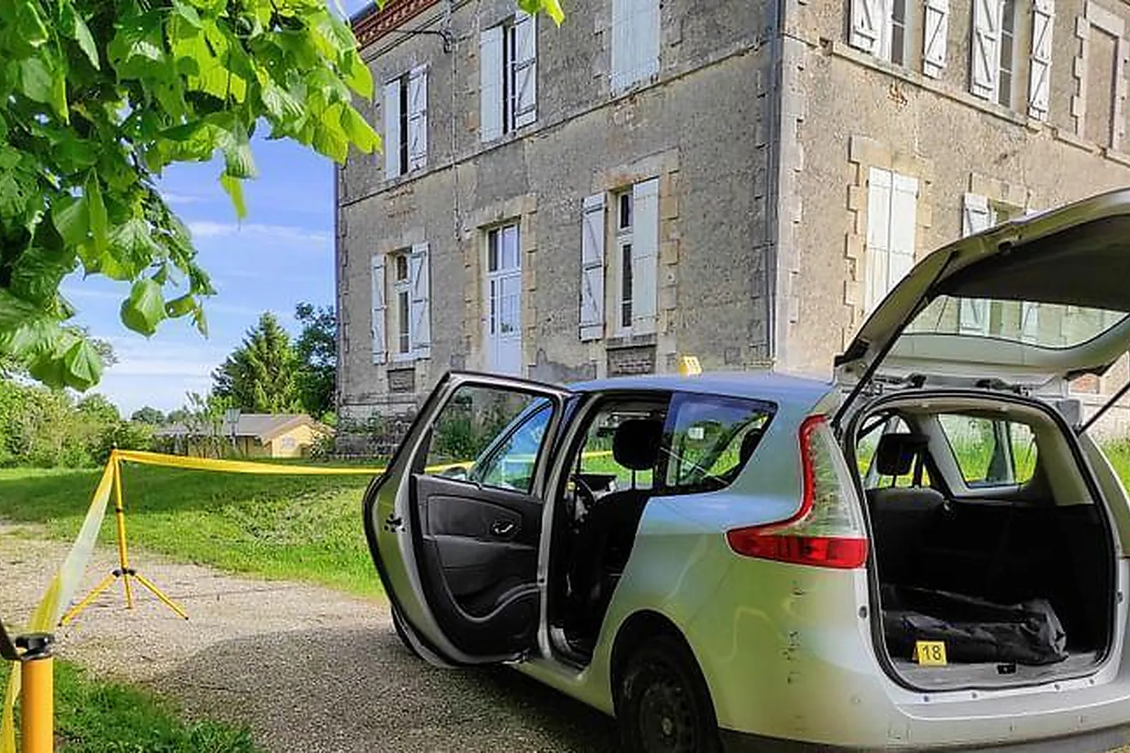 Lieux événementiels, KYRIAD SENS***