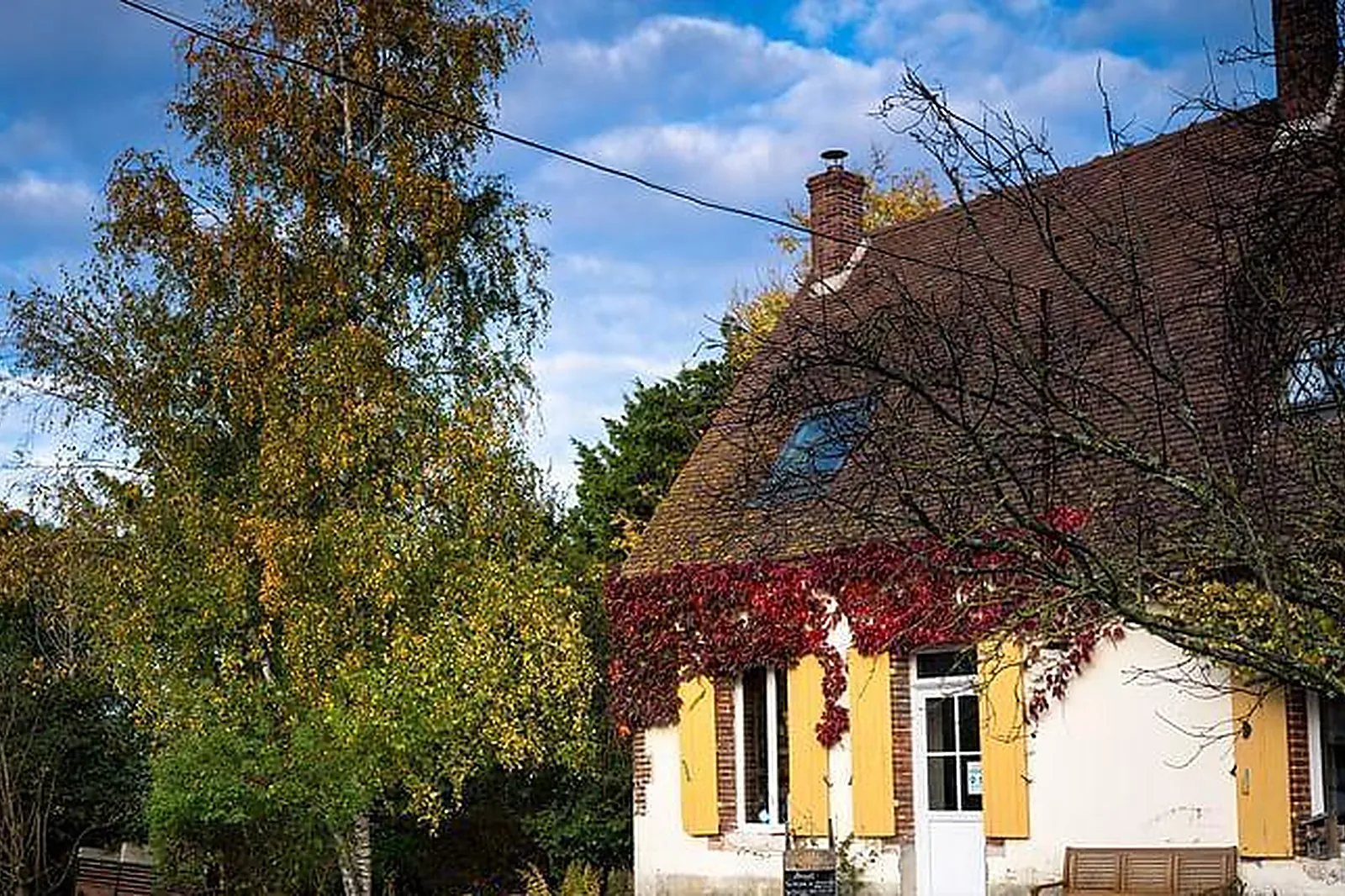 Lieux événementiels, KYRIAD SENS***