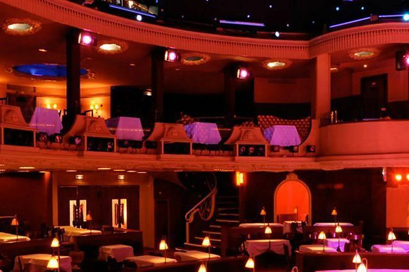 Lieux événementiels, FANTAISIES PARISIENNES