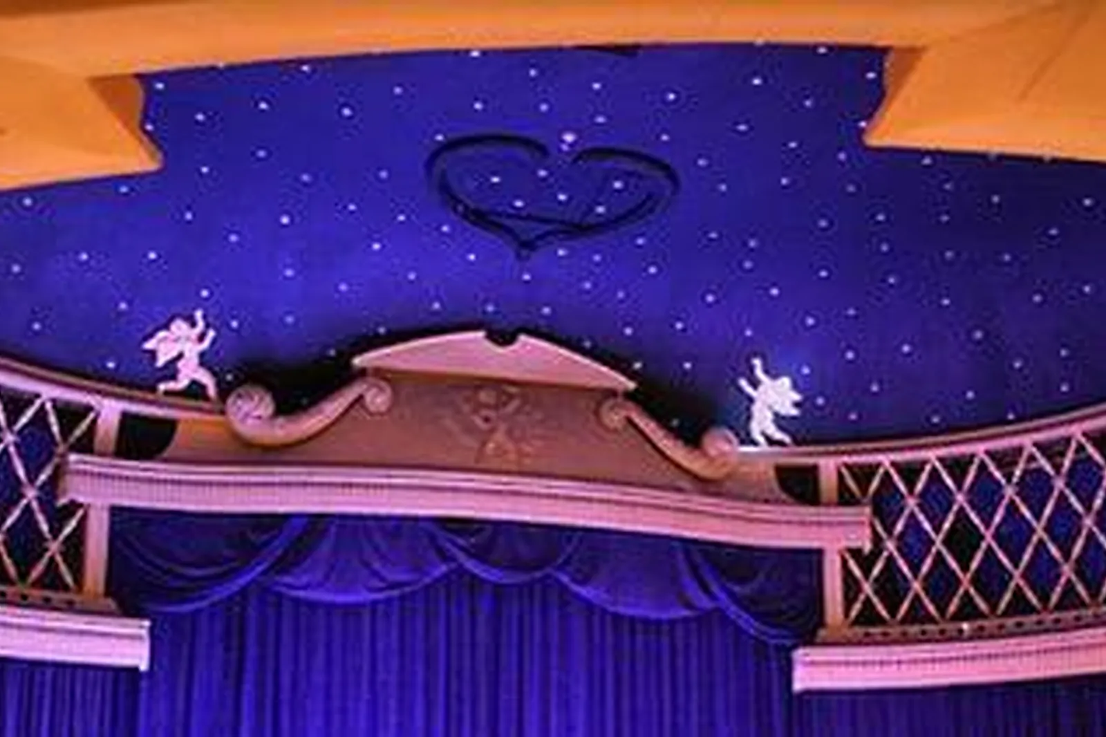 Lieux événementiels, FANTAISIES PARISIENNES