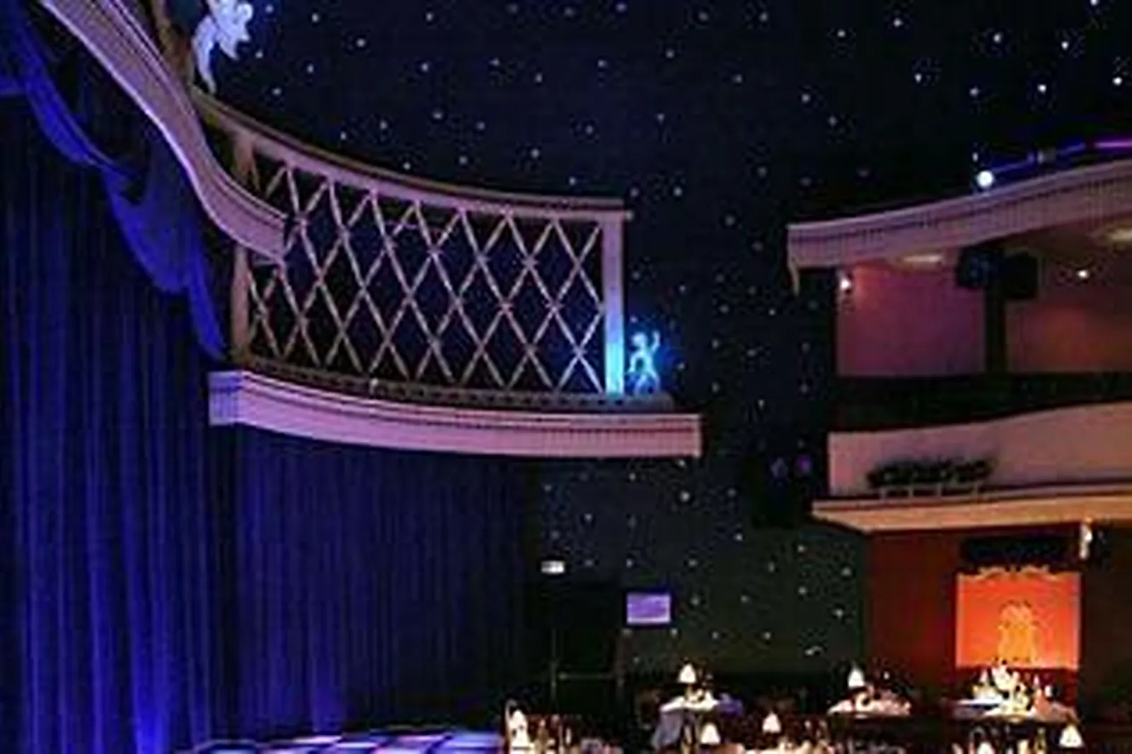 Lieux événementiels, FANTAISIES PARISIENNES