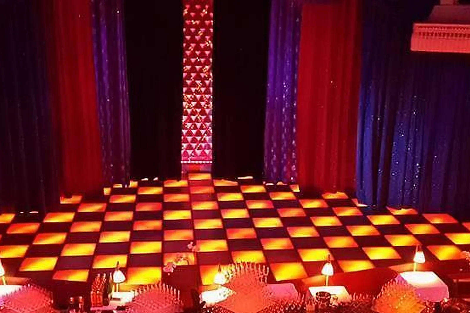 Lieux événementiels, FANTAISIES PARISIENNES