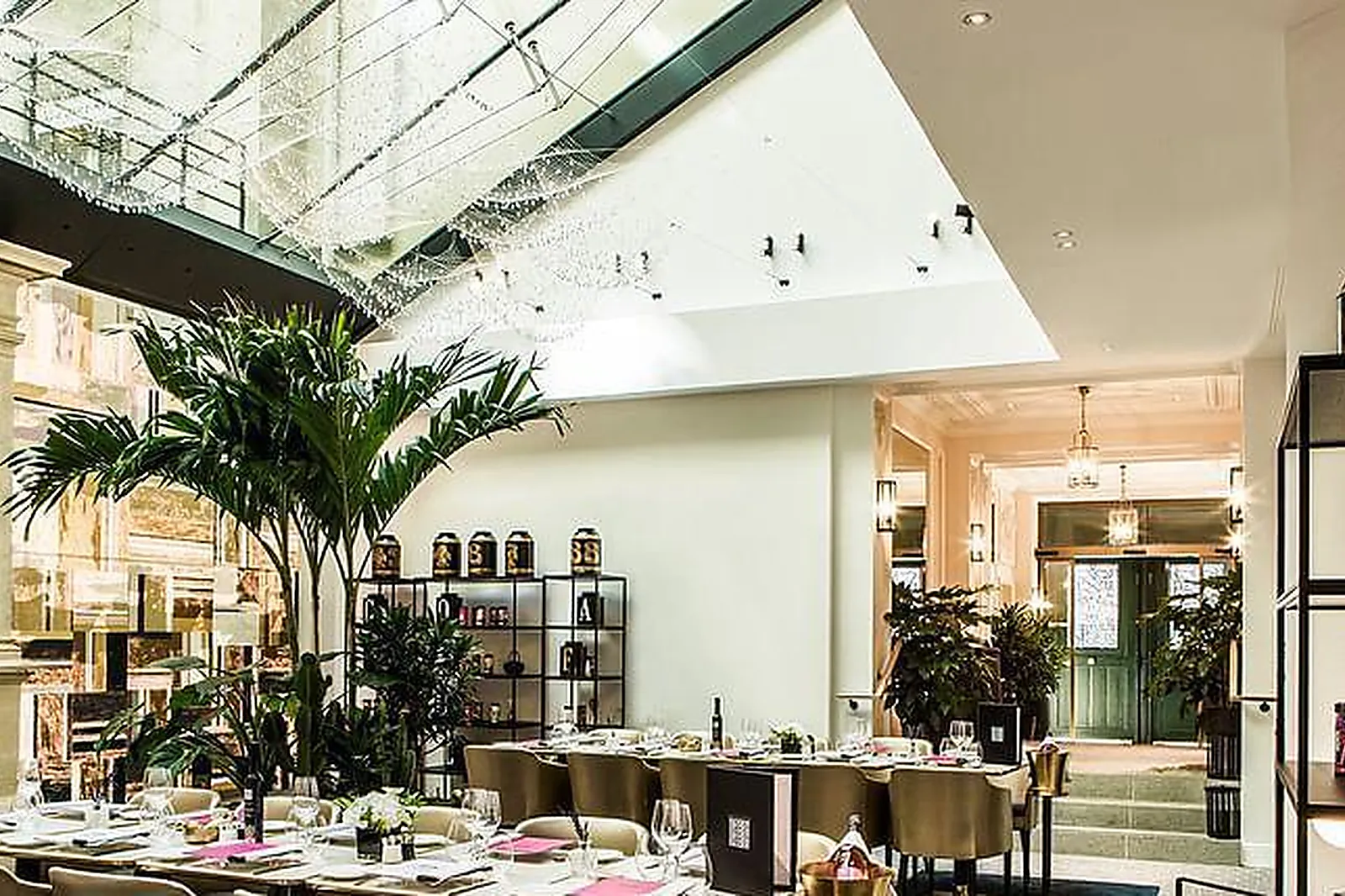 Lieux événementiels, PRESTIGE INTERLANGUAGE