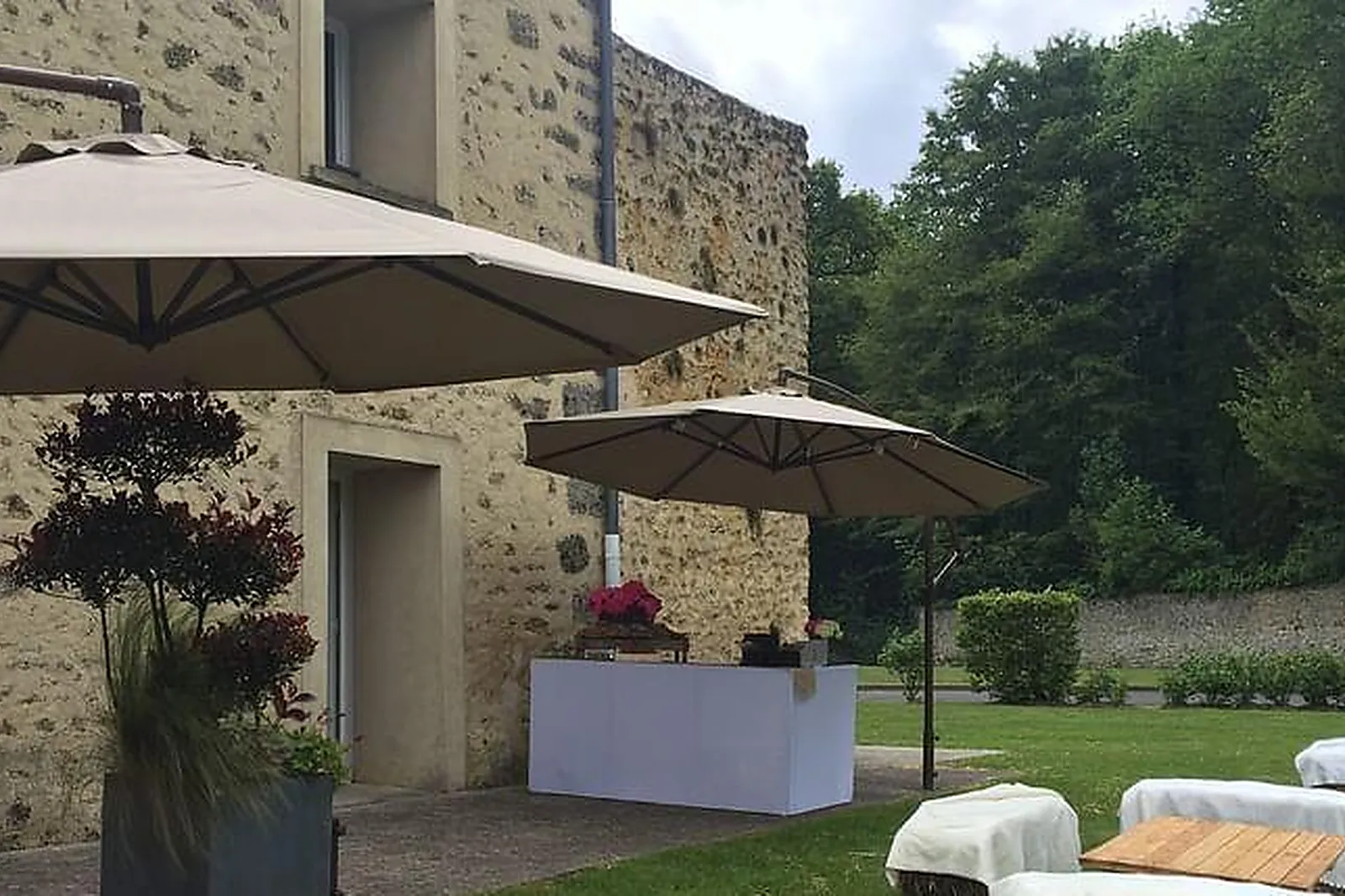 Lieux événementiels, FERME DU MANET