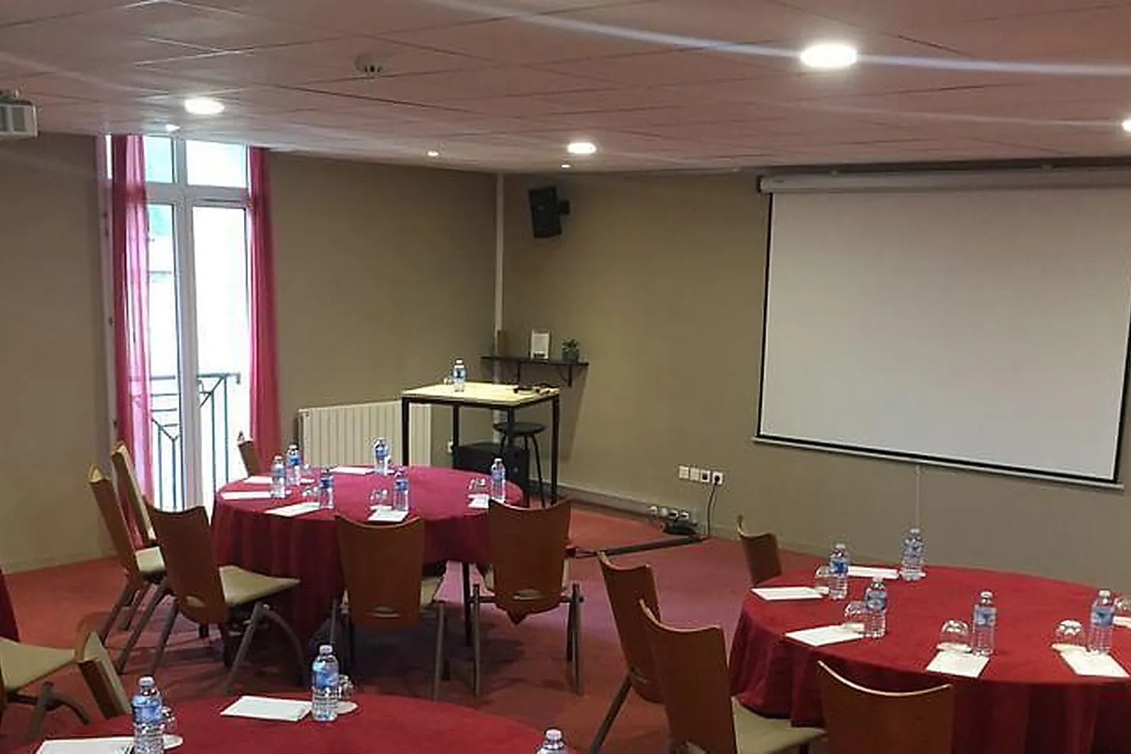 Lieux événementiels, FERME DU MANET