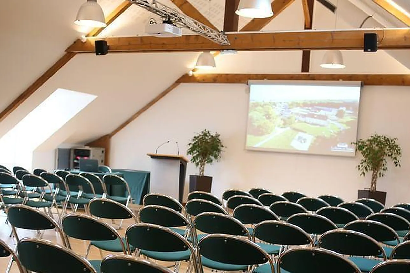 Lieux événementiels, FERME DU MANET