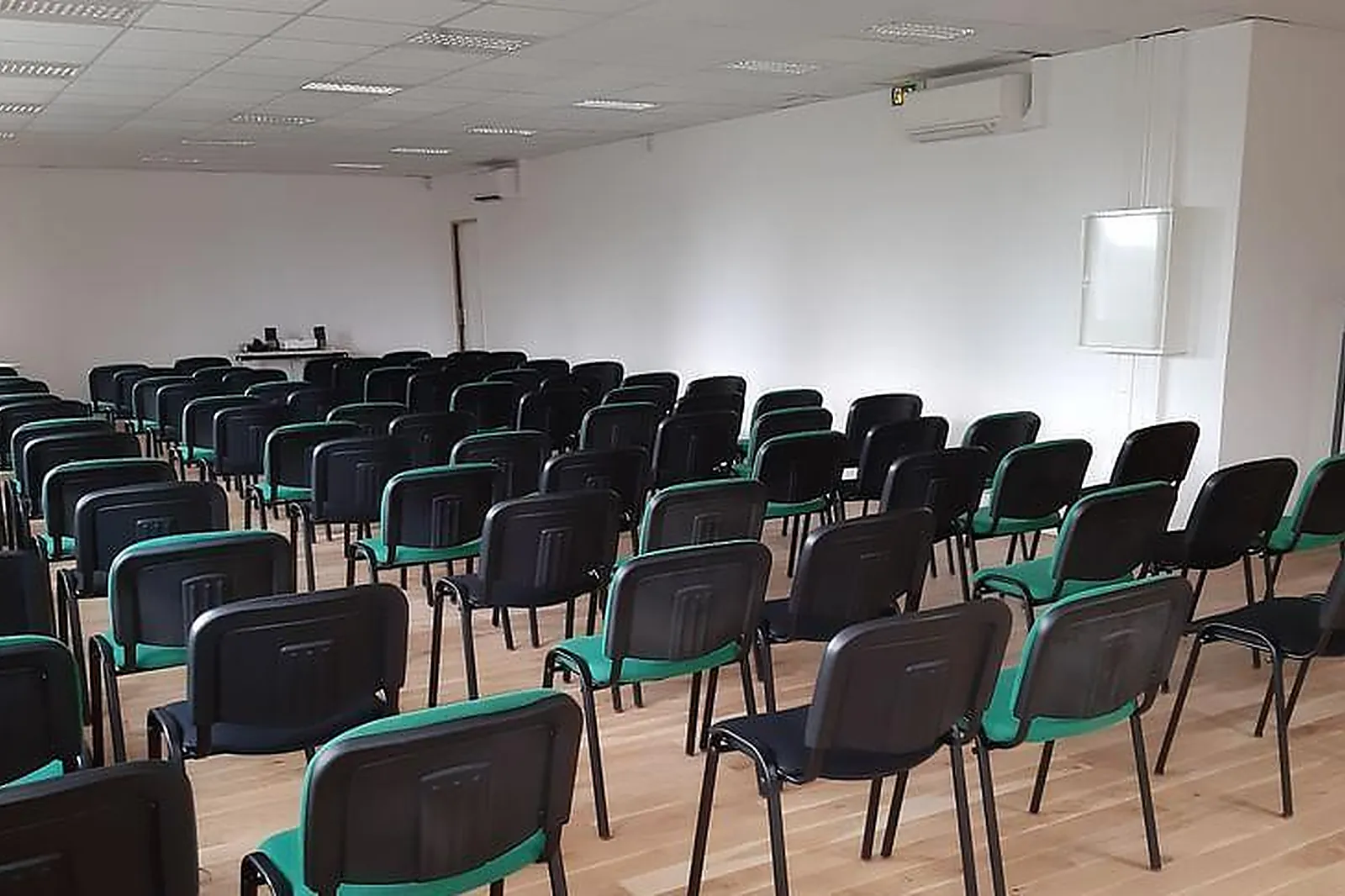 Lieux événementiels, NEXT-U PARIS