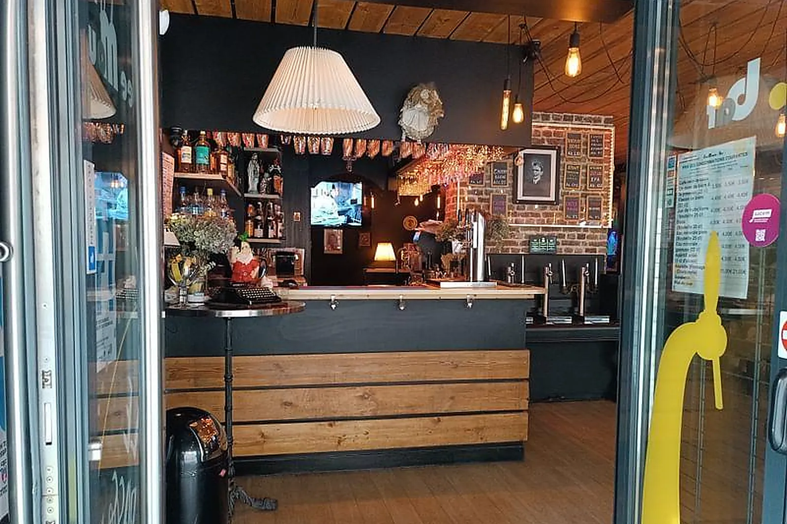 Lieux événementiels, FREEMOUSSE BAR