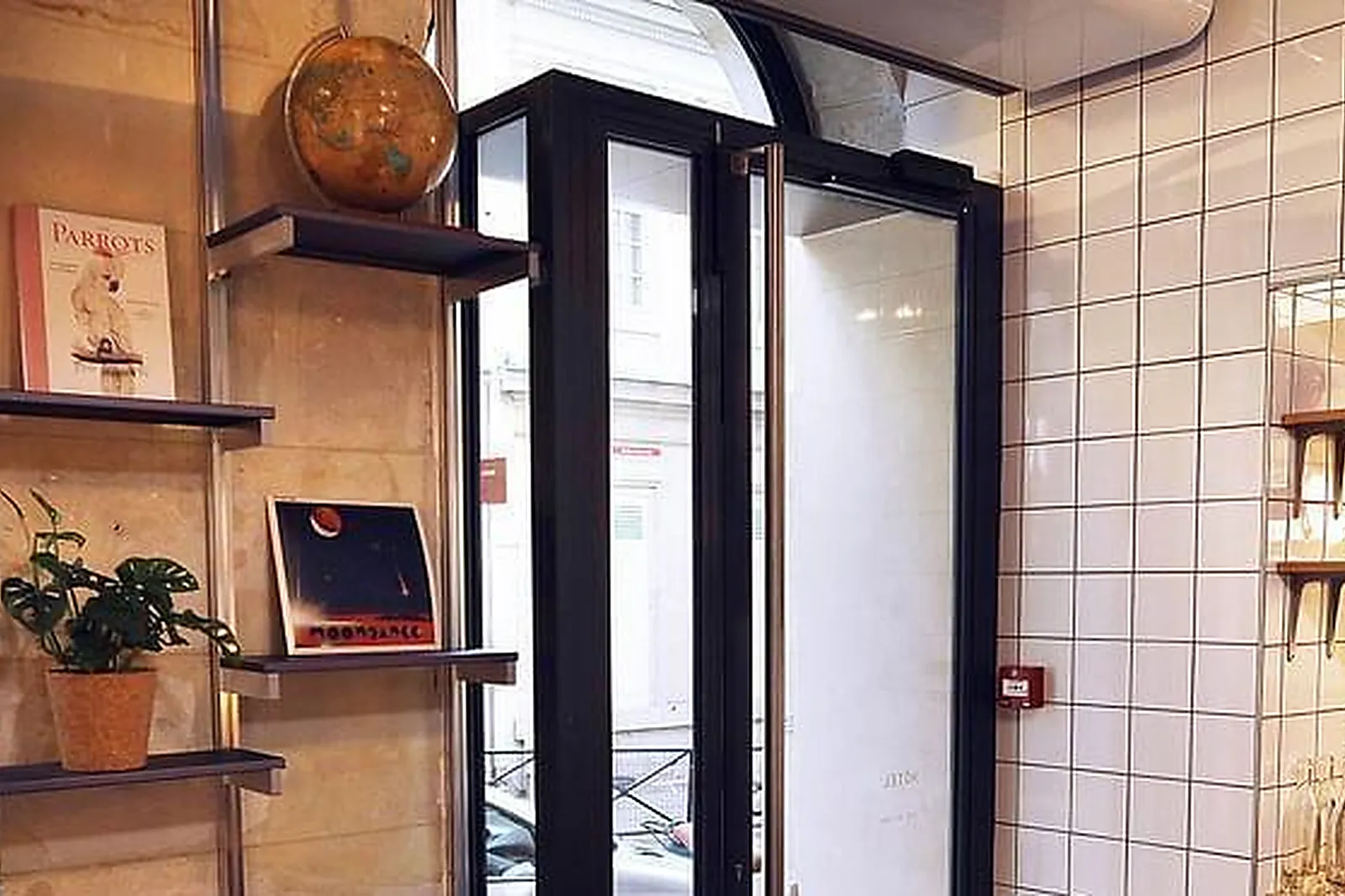 Lieux événementiels, FRENCH THEORY