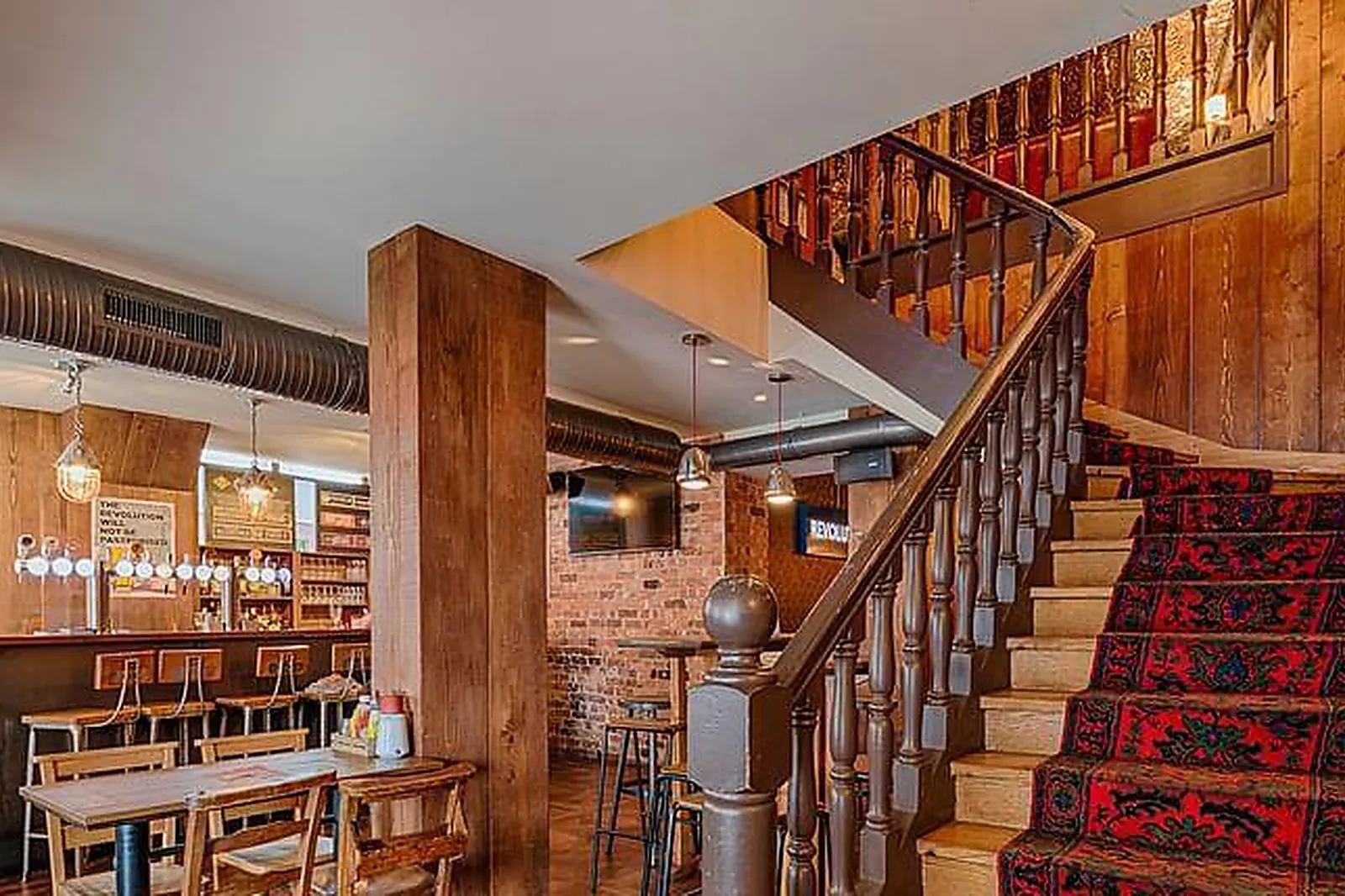 Lieux événementiels, FROG RÉVOLUTION