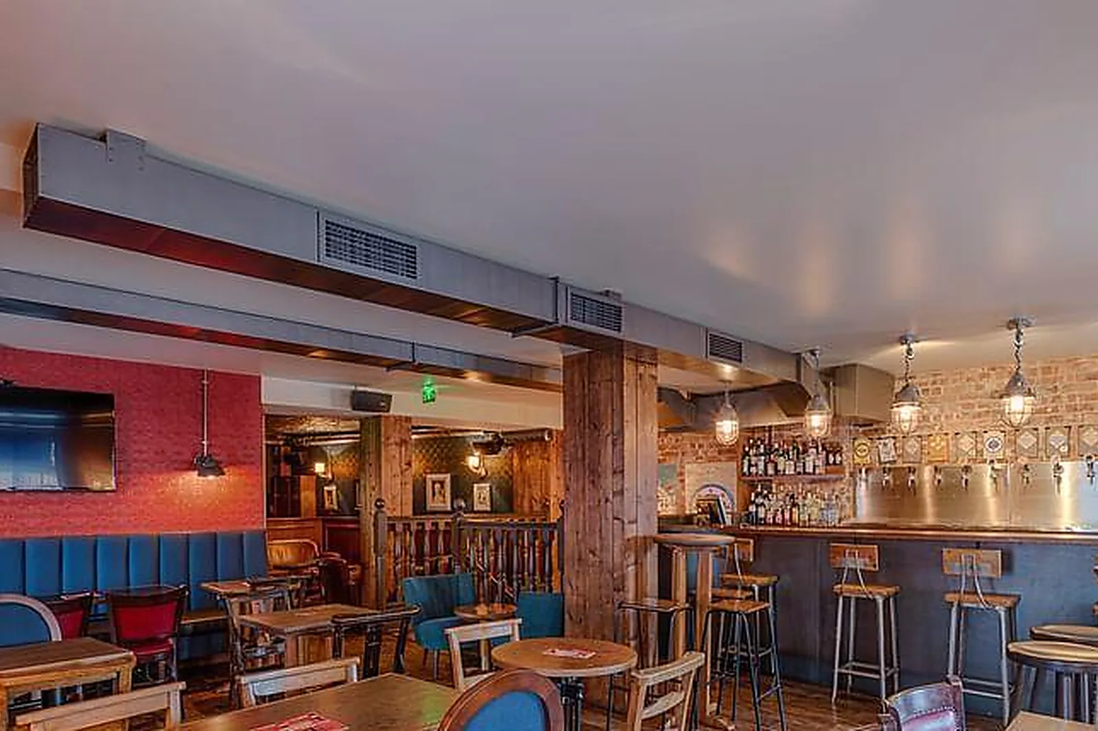 Lieux événementiels, FROG RÉVOLUTION