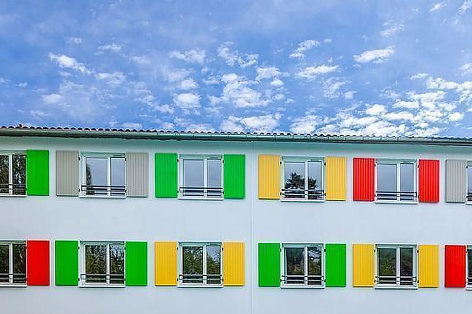 Lieux événementiels, FULL COLORS