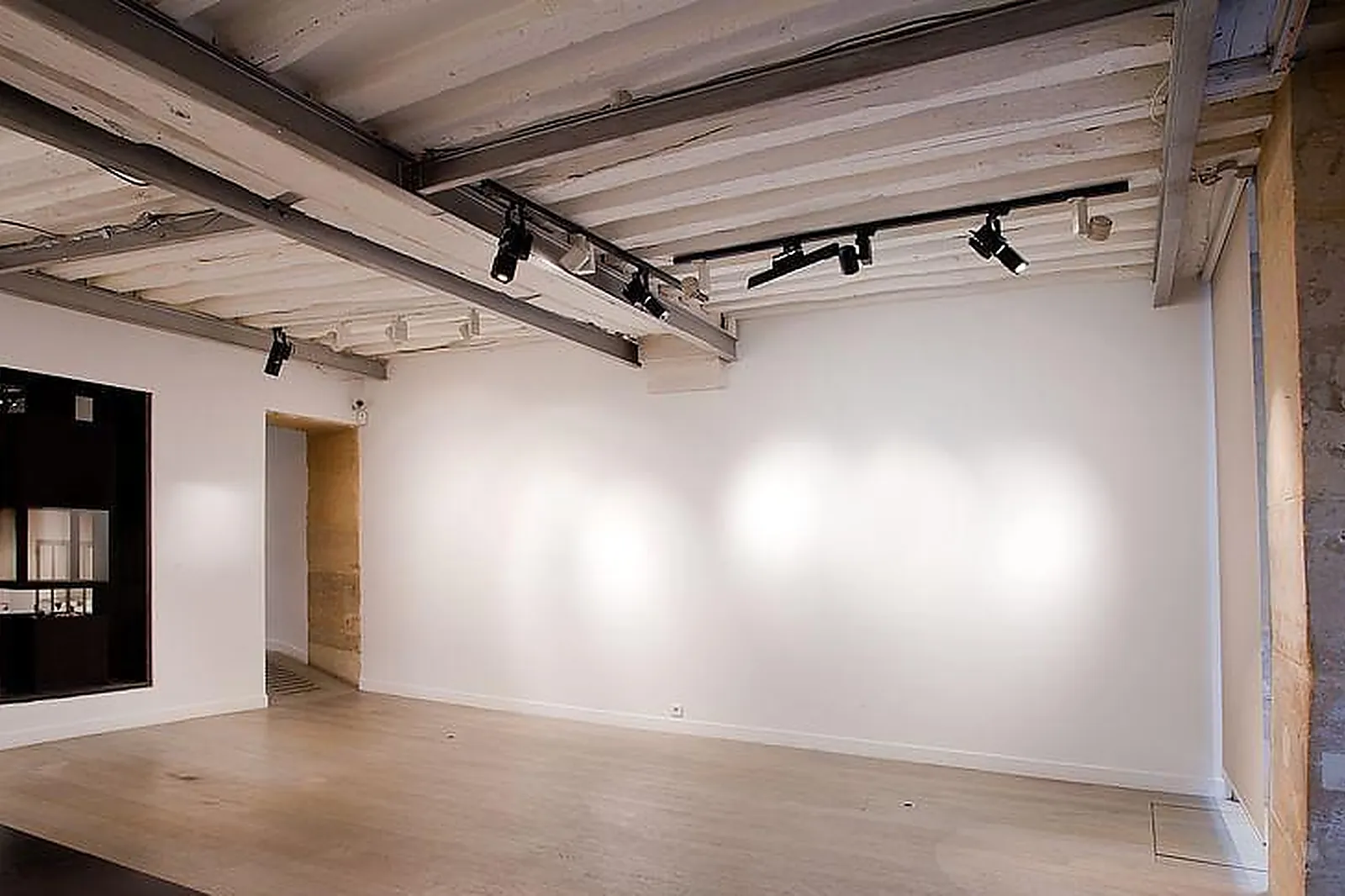 Lieux événementiels, GALERIE 24B