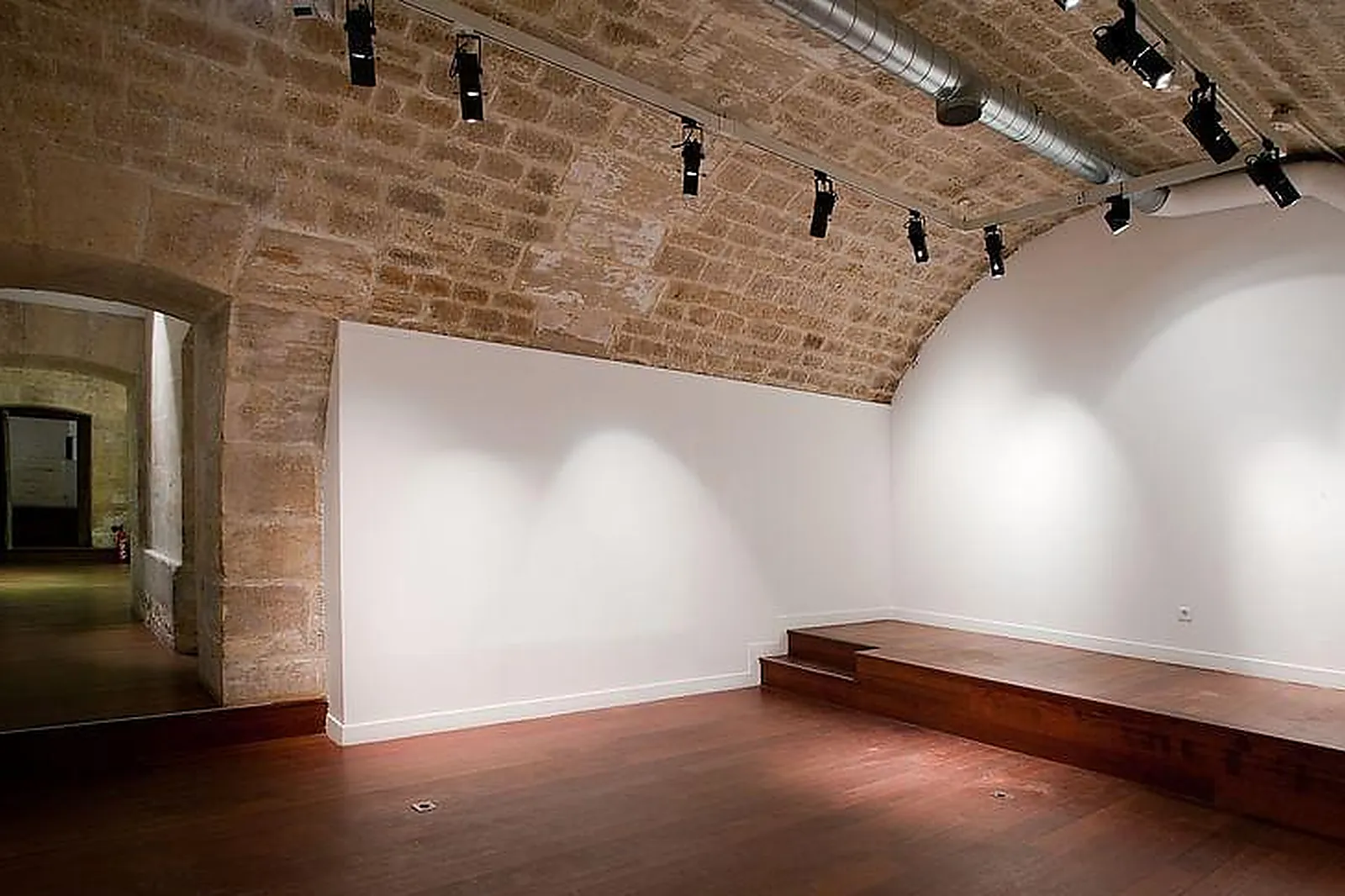 Lieux événementiels, GALERIE 24B