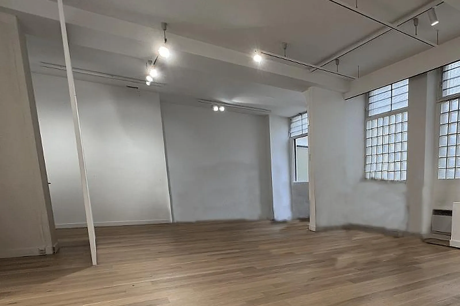 Lieux événementiels, GALERIE JOSEPH - FROISSART COUR