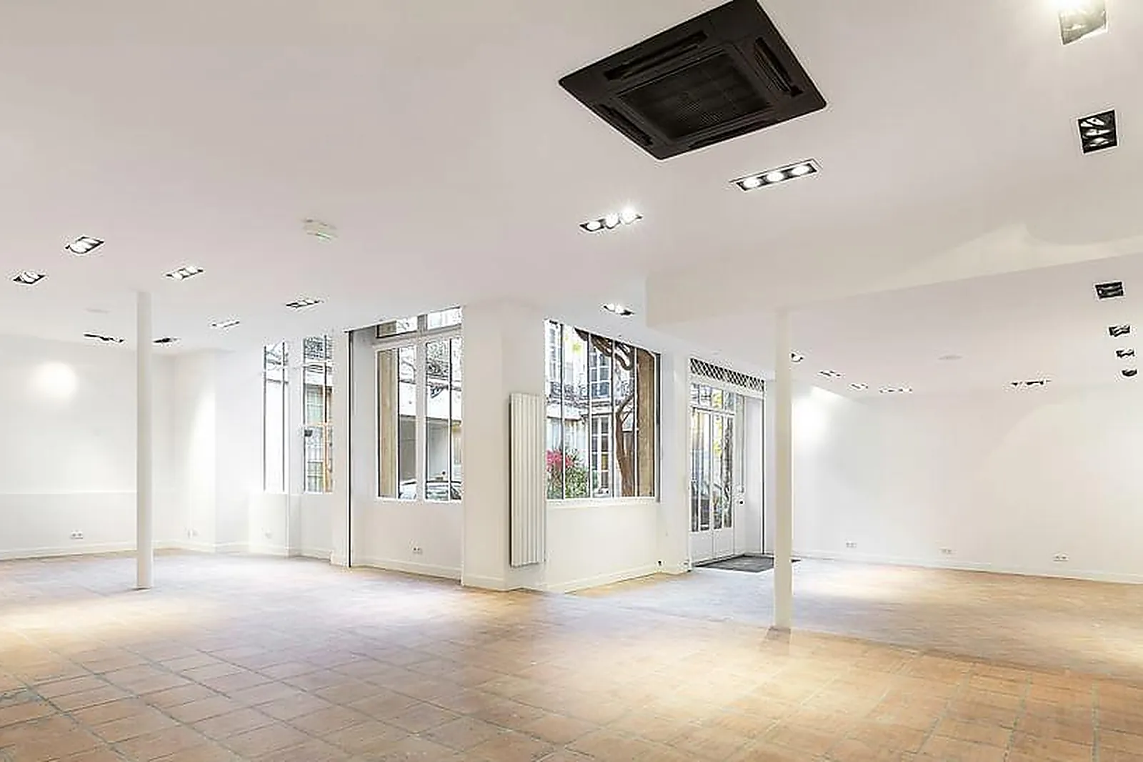 Lieux événementiels, GALERIE MR 08