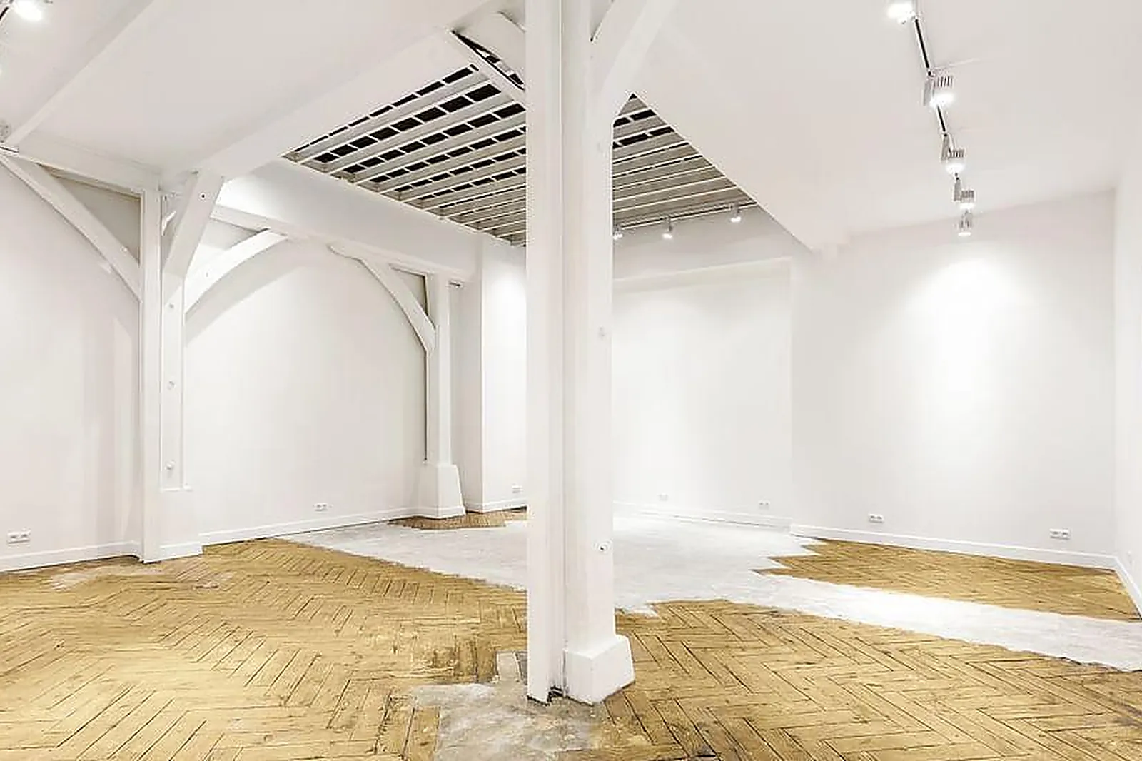 Lieux événementiels, GALERIE MR 08