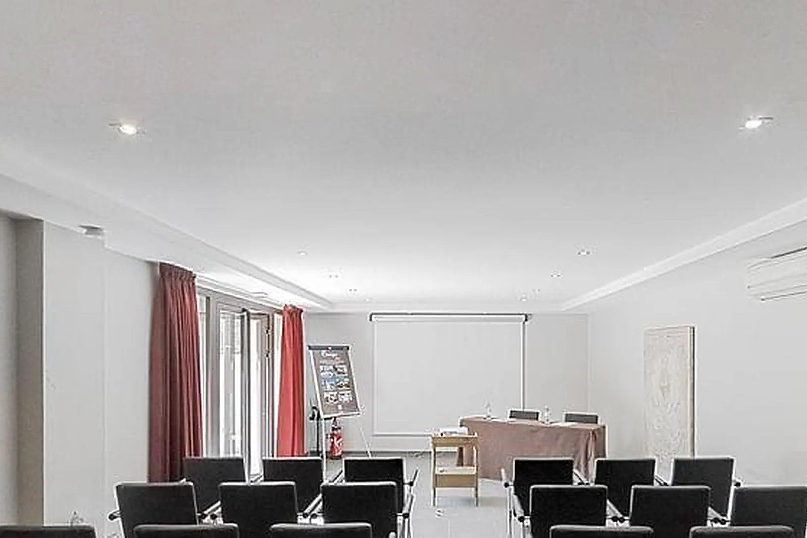 Lieux événementiels, GARRIGAE DISTILLERIE DE PÉZENAS