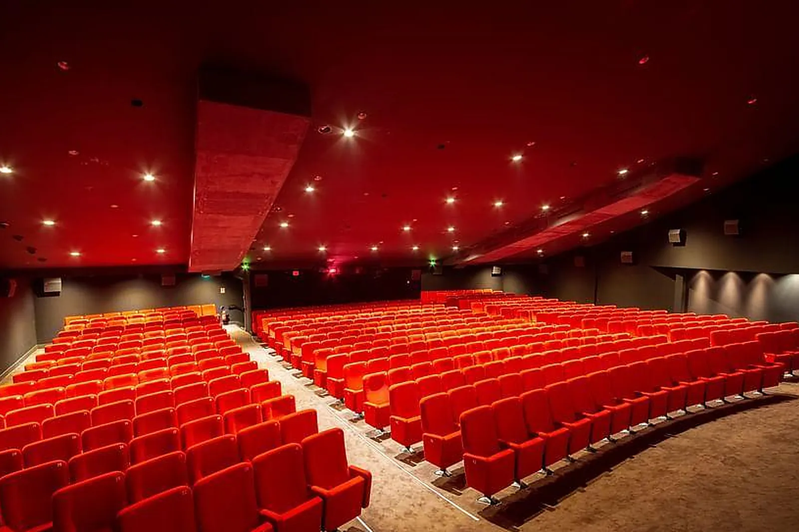 Lieux événementiels, IBIS STYLE CALAIS CENTRE