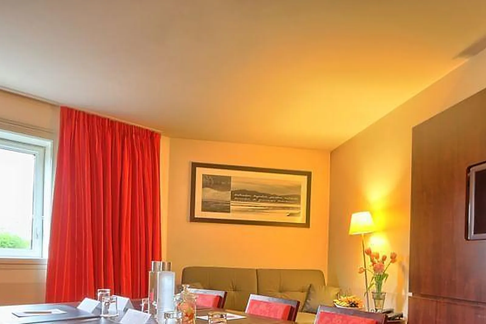 Lieux événementiels, GOLDEN TULIP CDG VILLEPINTE ****