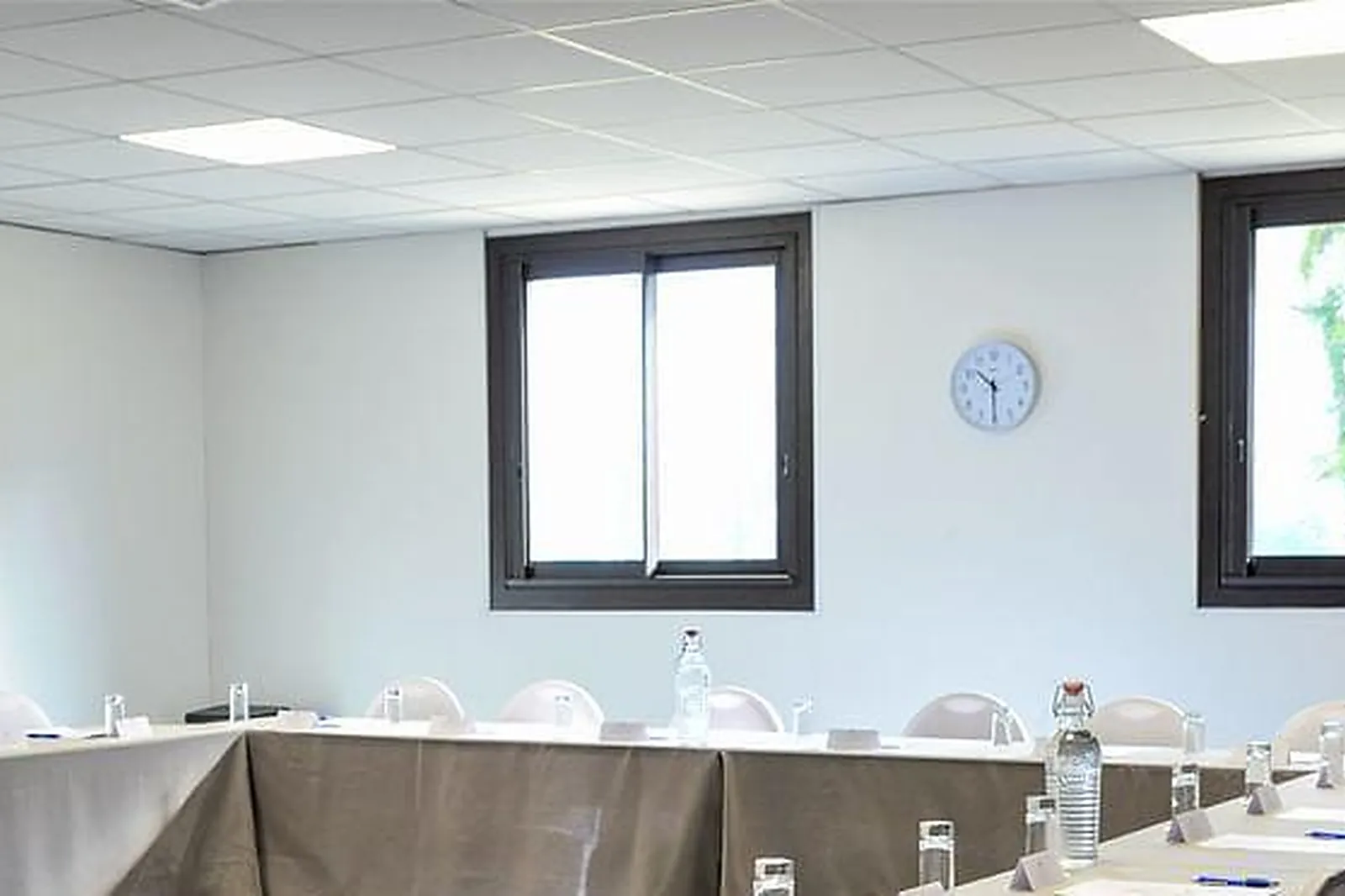 Lieux événementiels, GOLF HÔTEL CHARMEIL ***