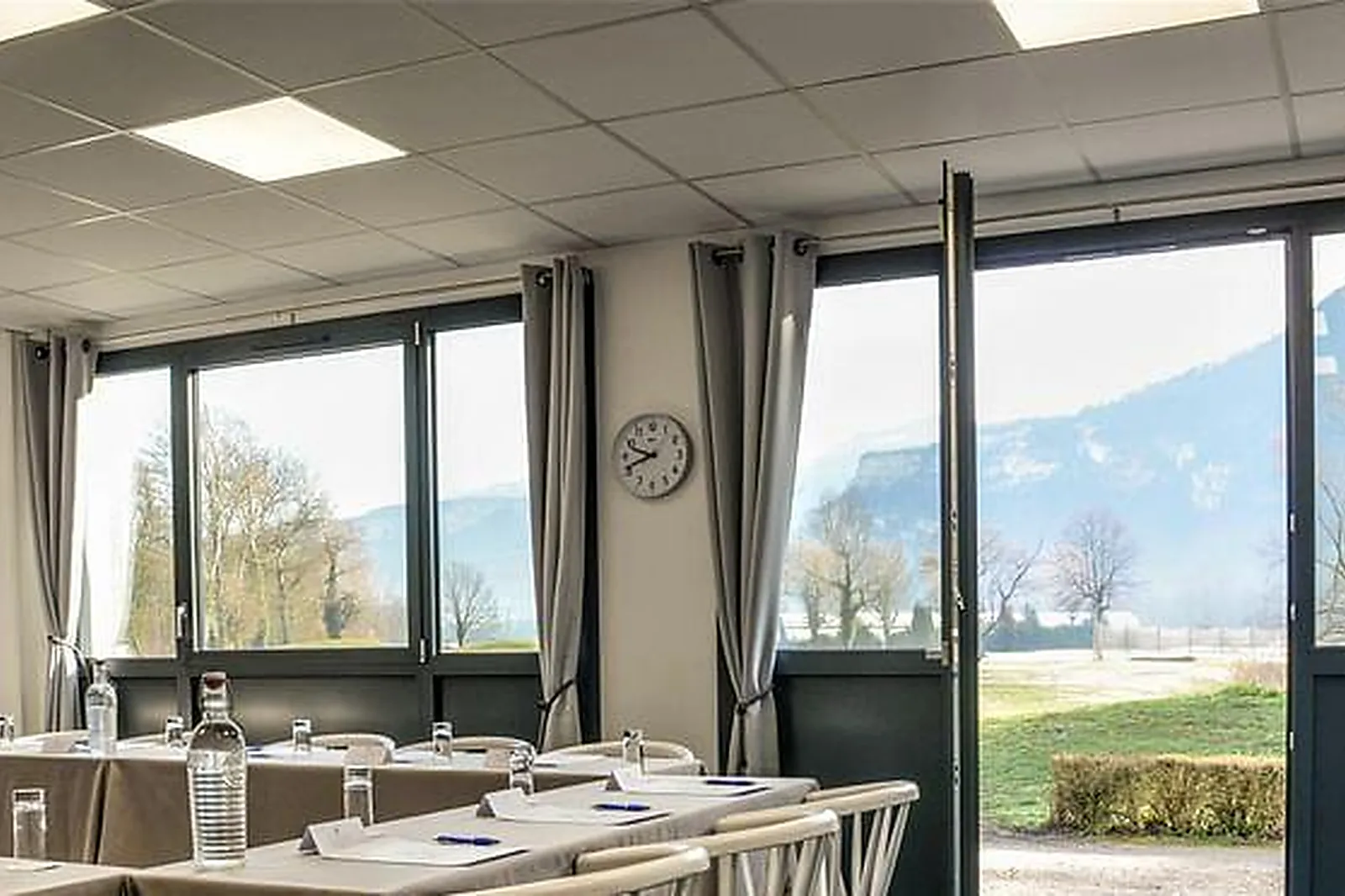 Lieux événementiels, GOLF HÔTEL CHARMEIL ***